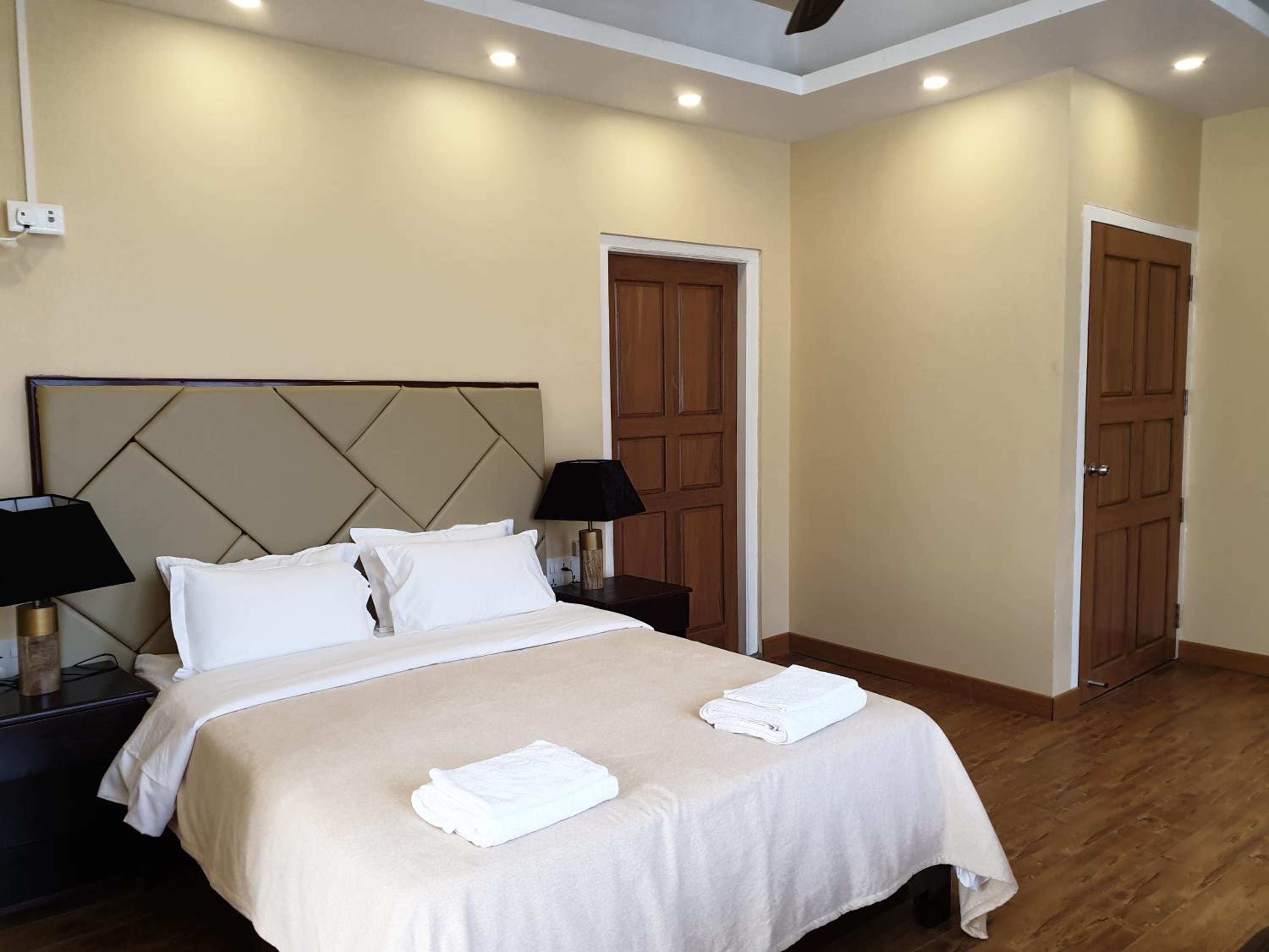 Deluxe Family Room