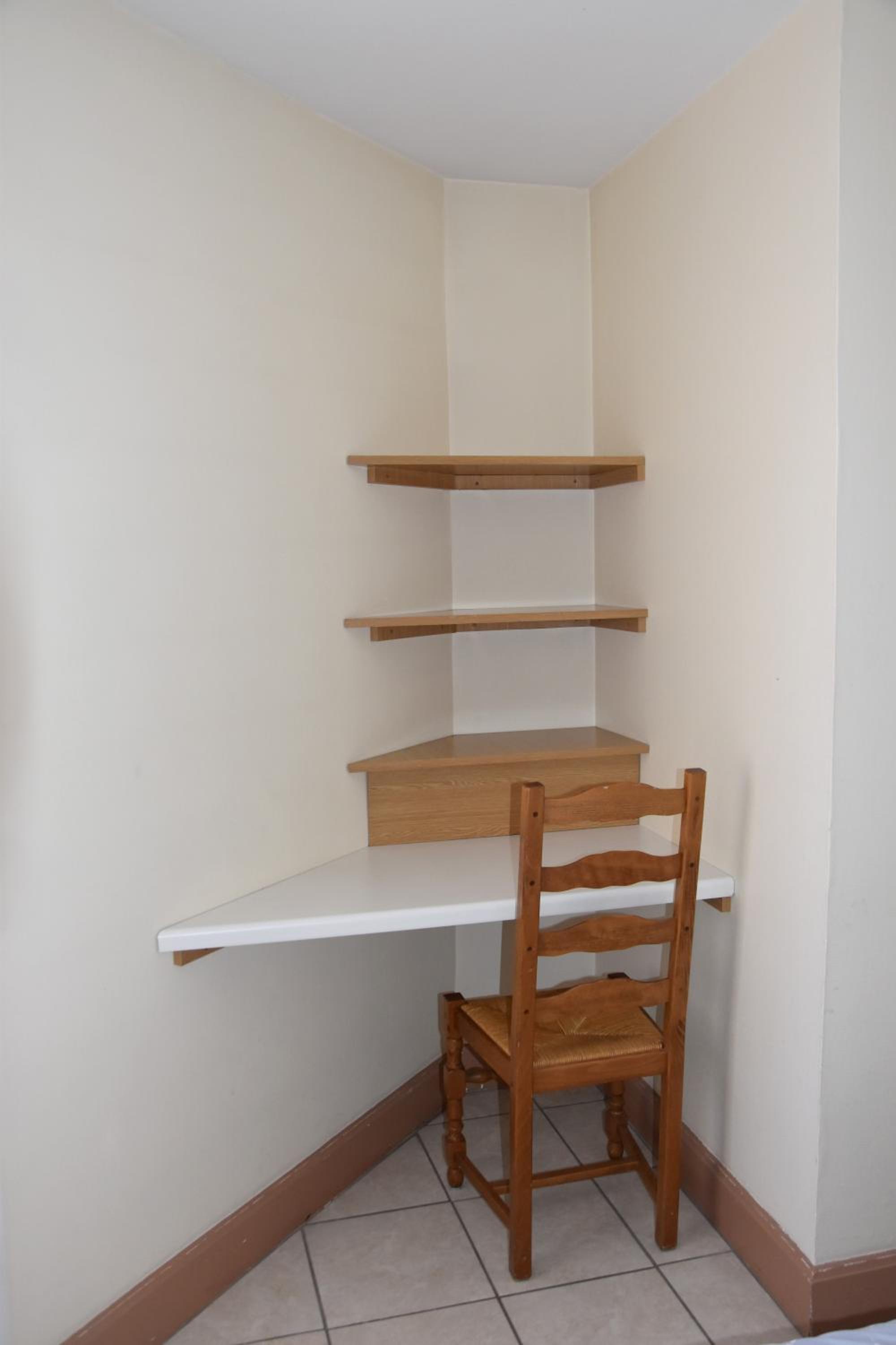 Double Room with Balcony - Photo 7