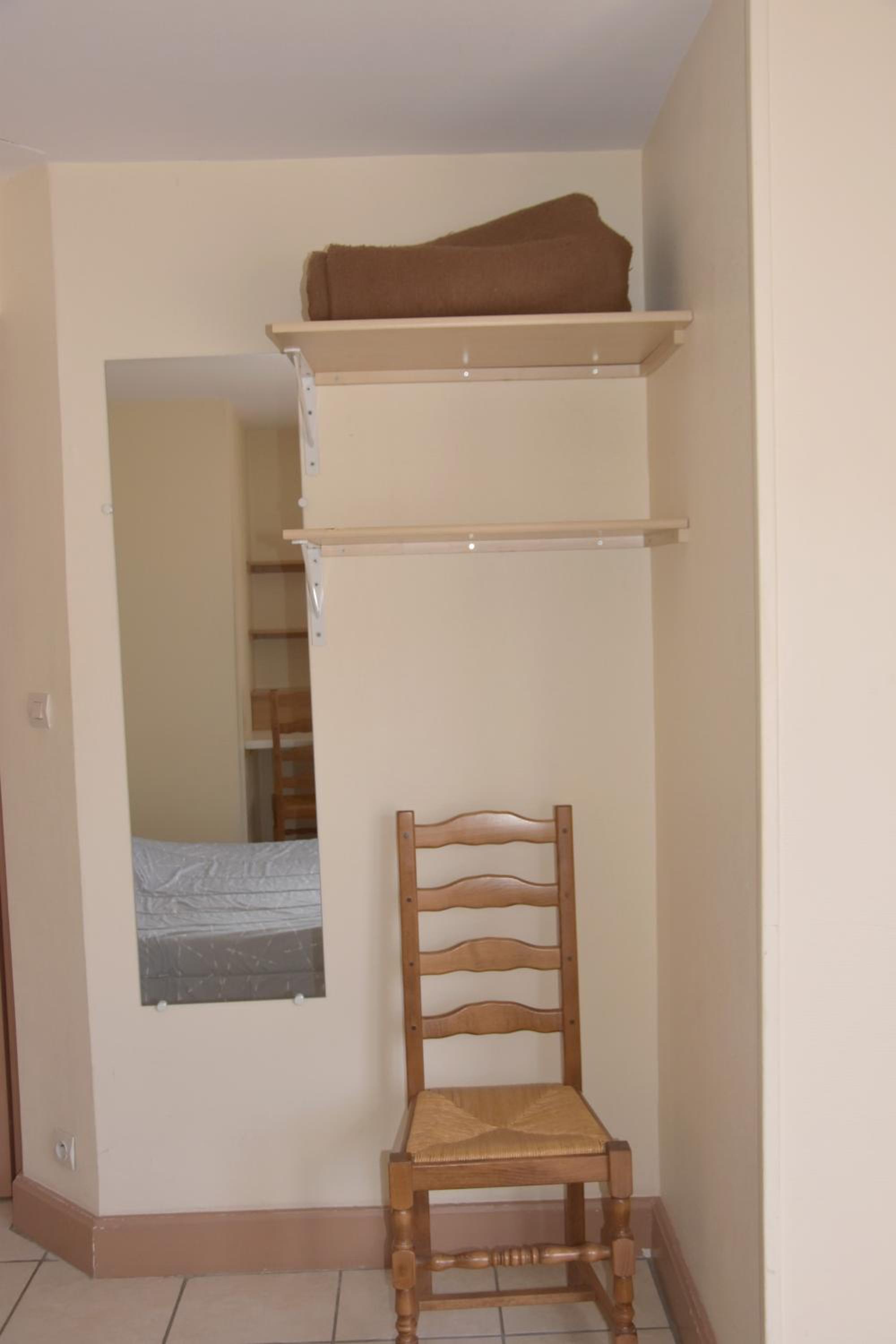 Double Room with Balcony - Photo 6