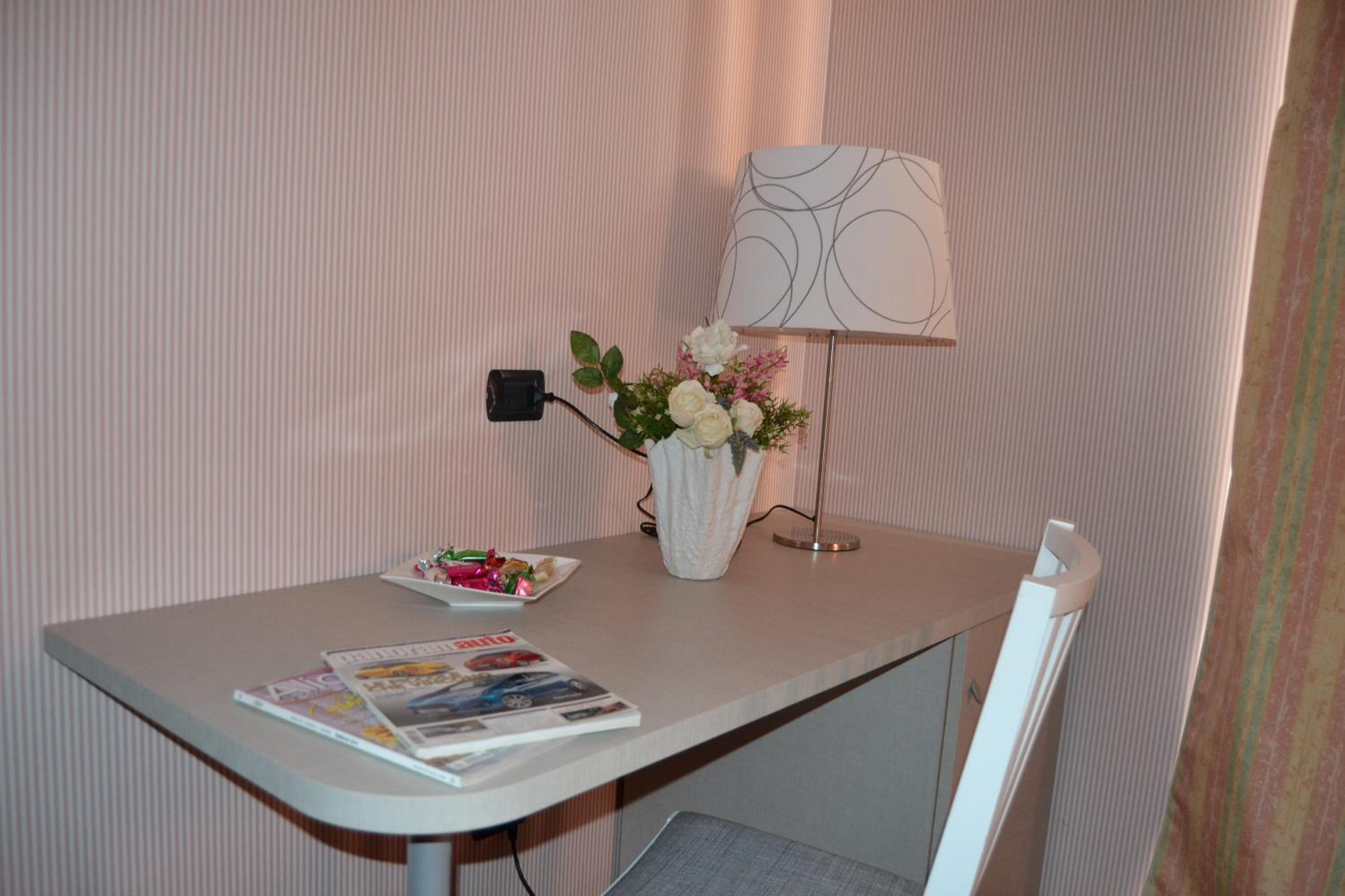 Standard Double Room photo 2