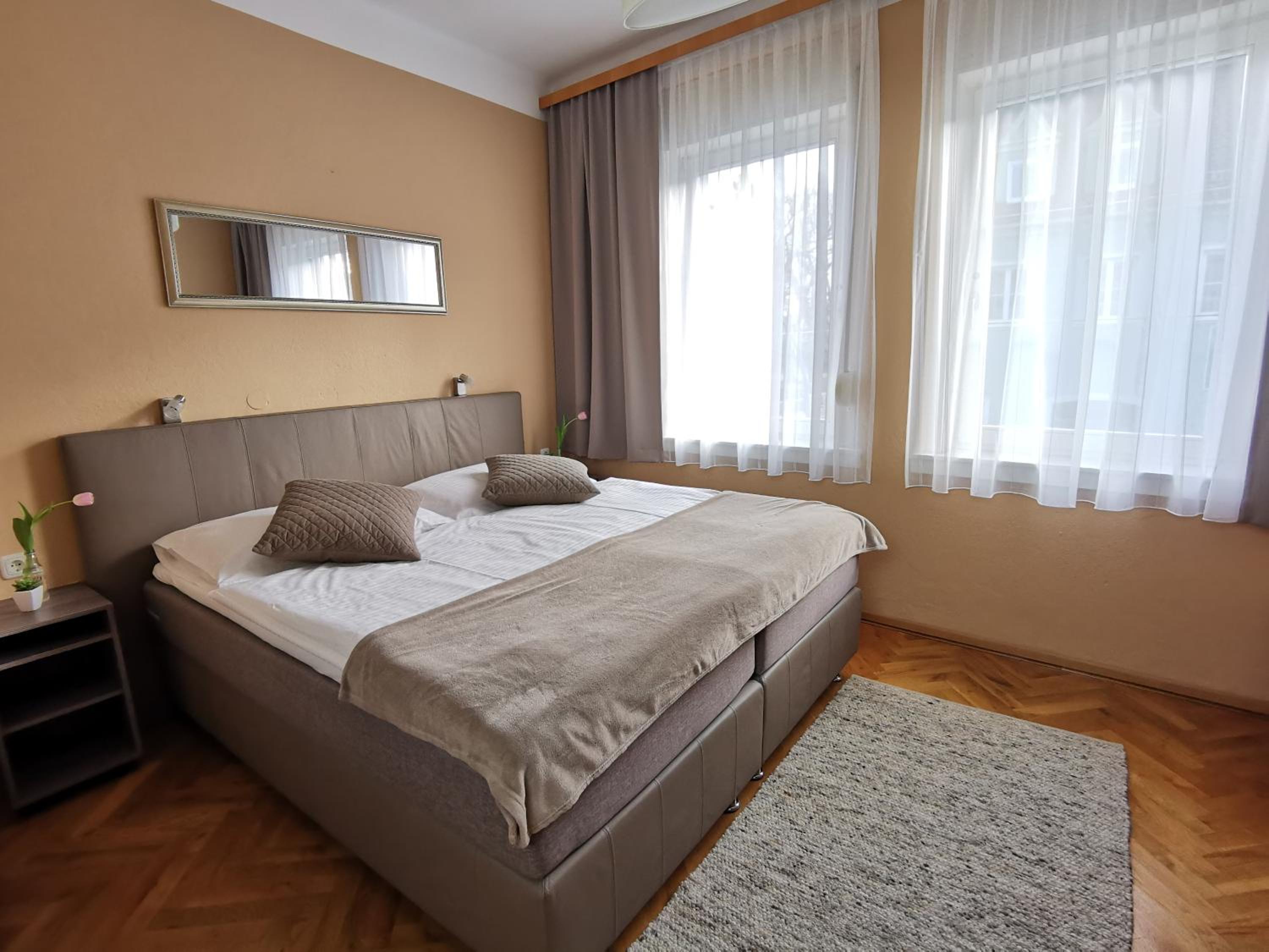 Double Room - Photo 2