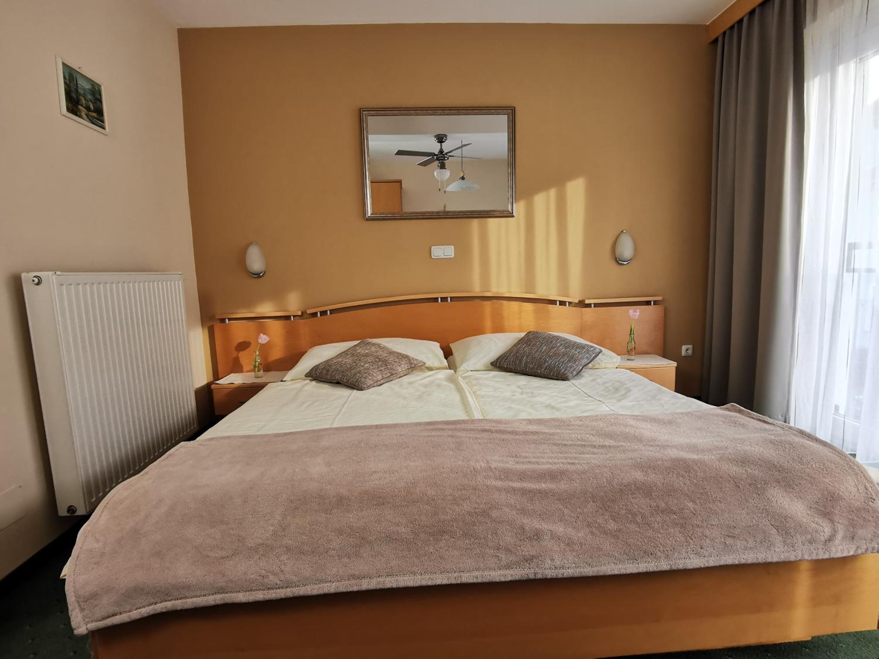 Double Room - Photo 4