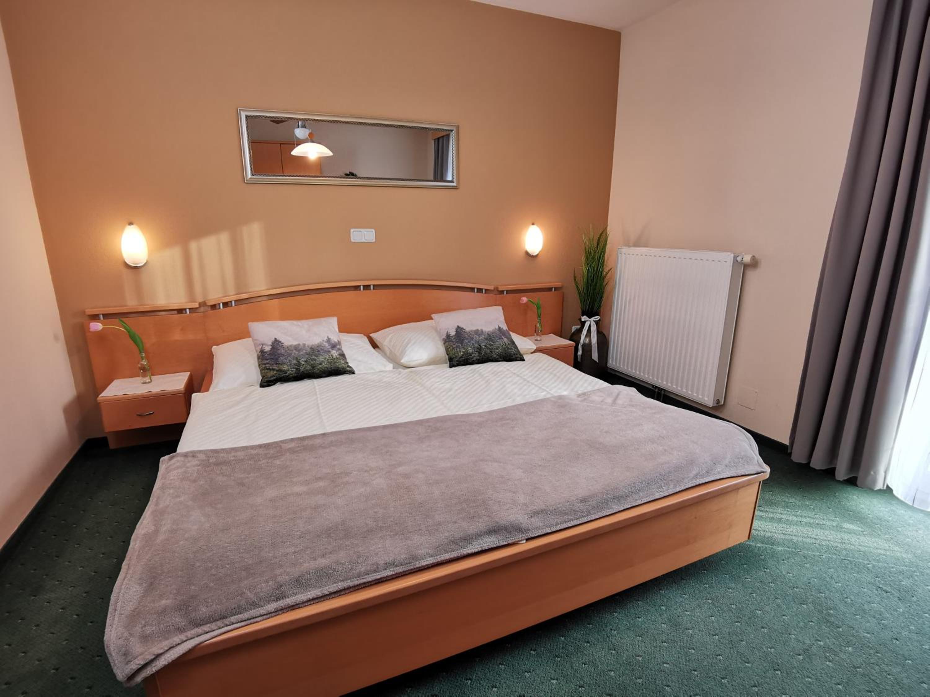 Double Room - Photo 1