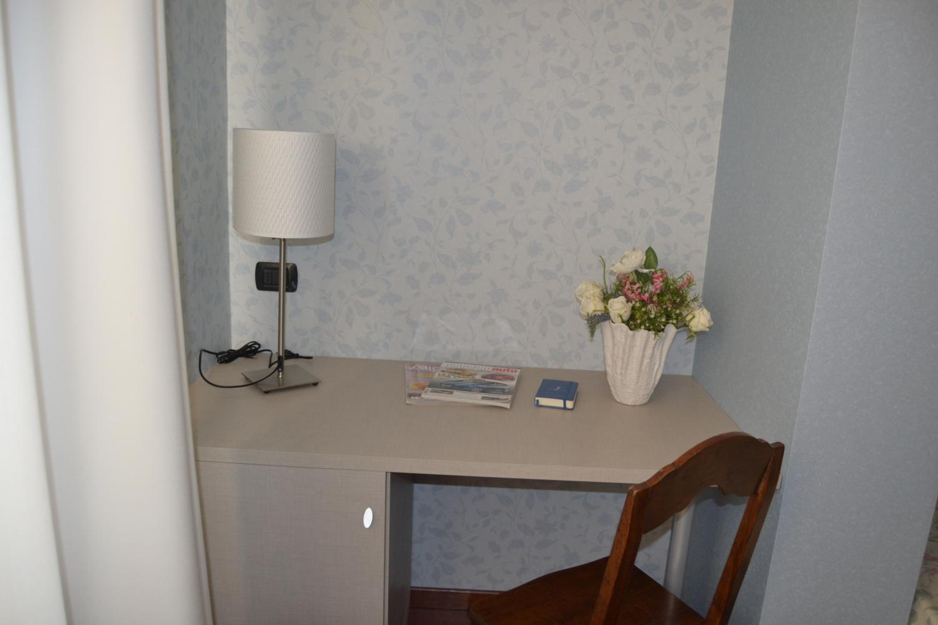 Single Room photo 2