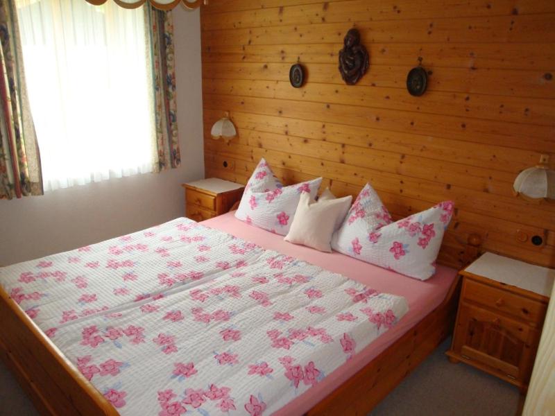 Apartment with Terrace photo 2