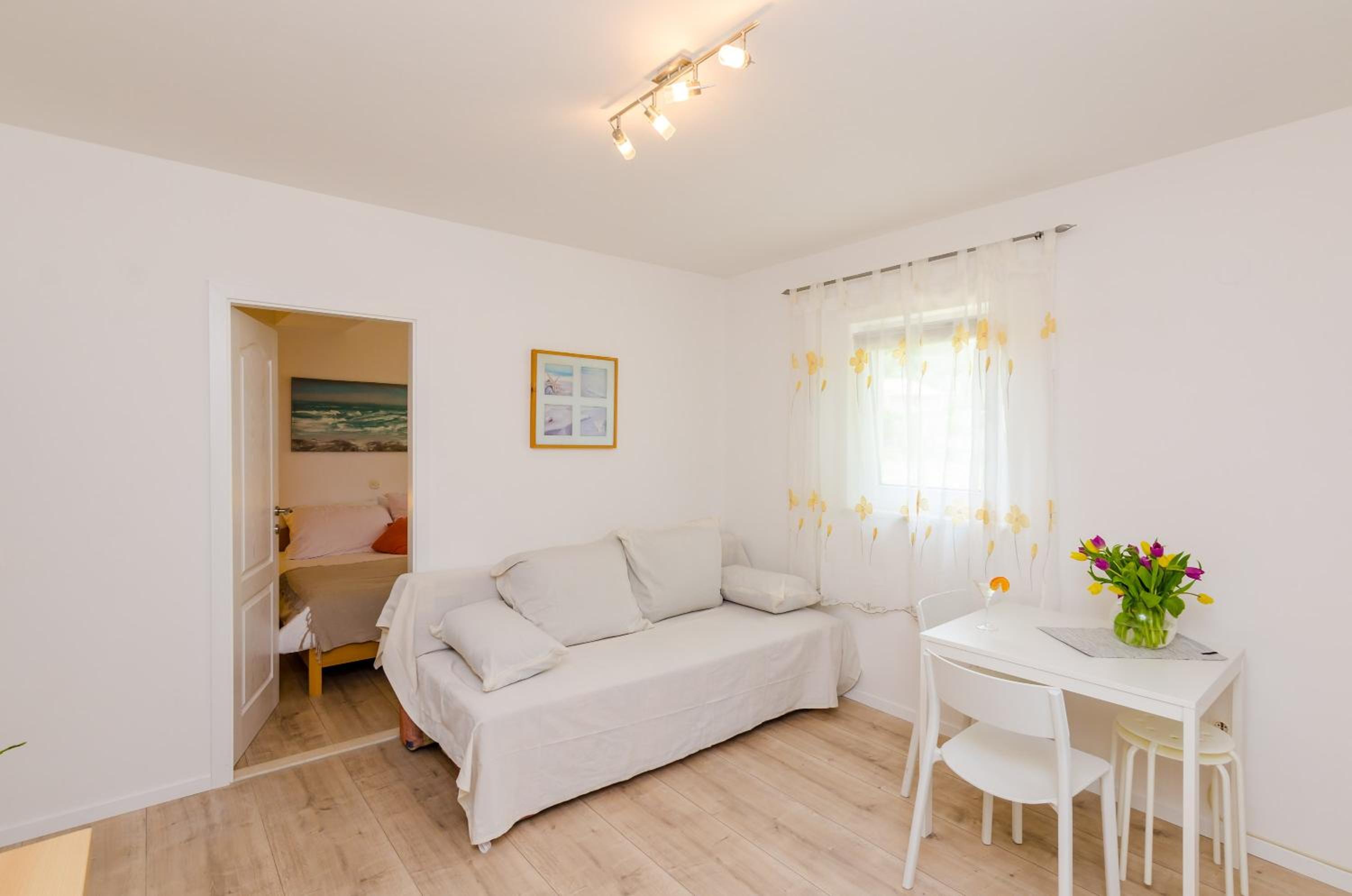 One-Bedroom Apartment with Terrace and Partial Sea View