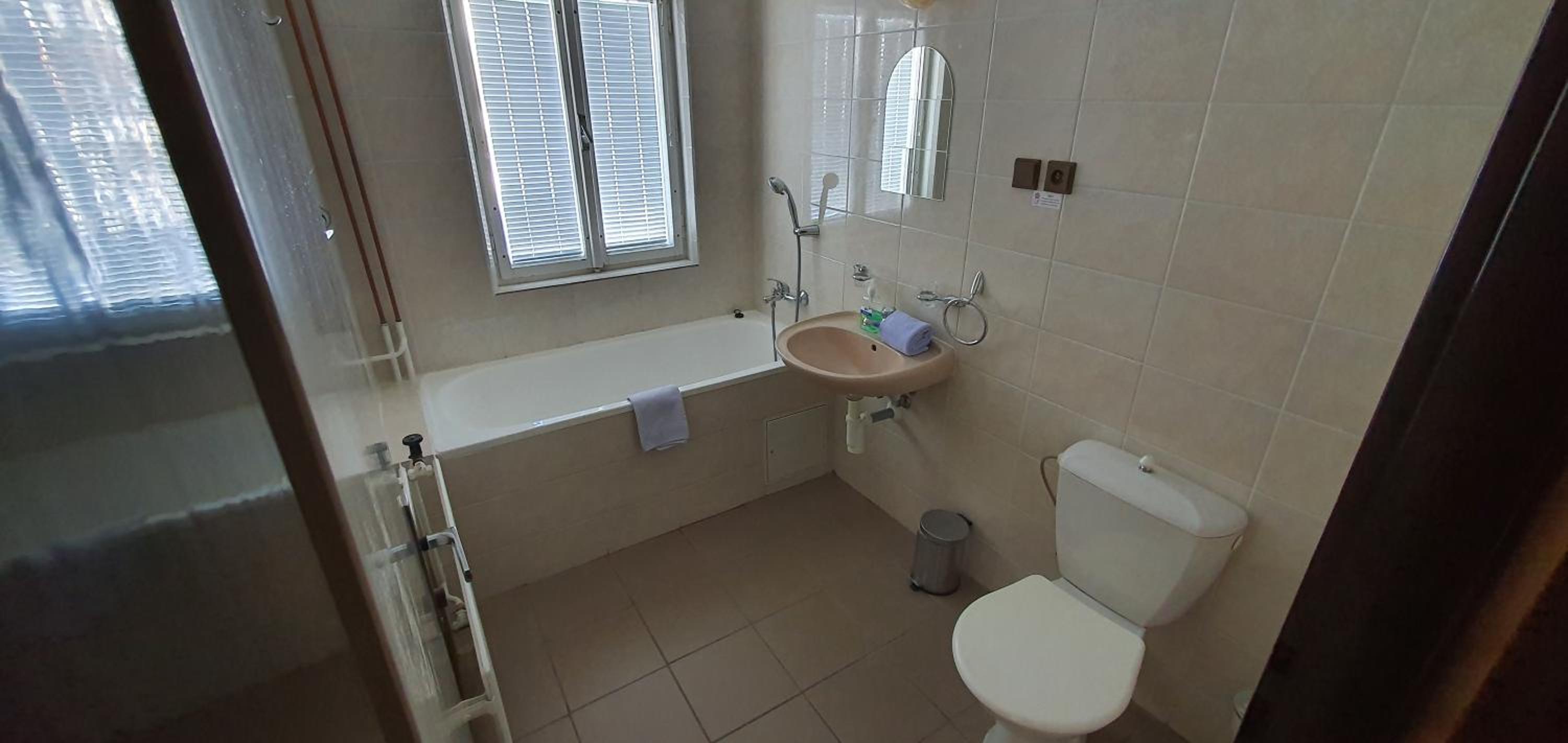 Double Room with Extra Bed photo 3