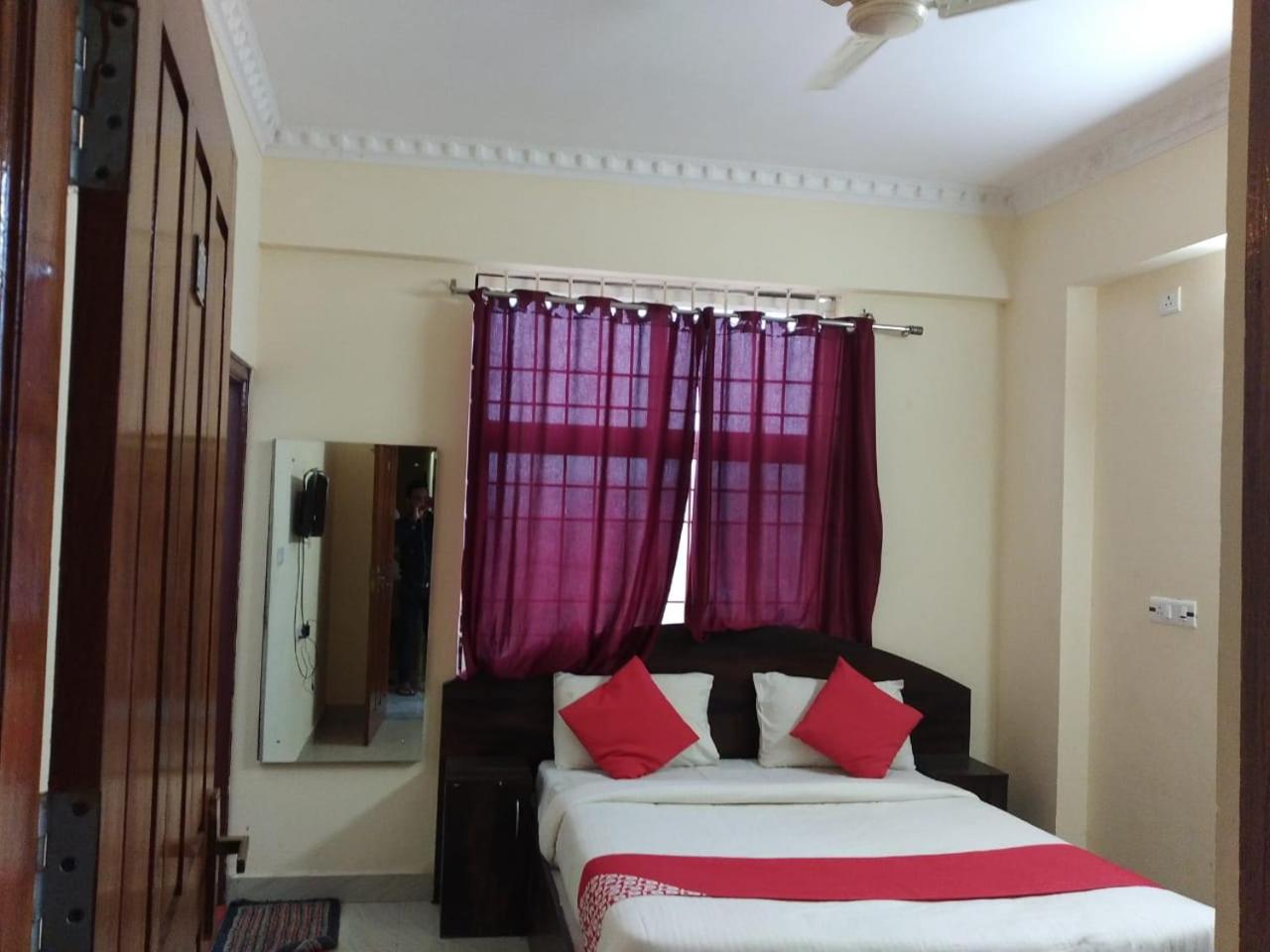 Standard Double Room with Fan - Photo 5