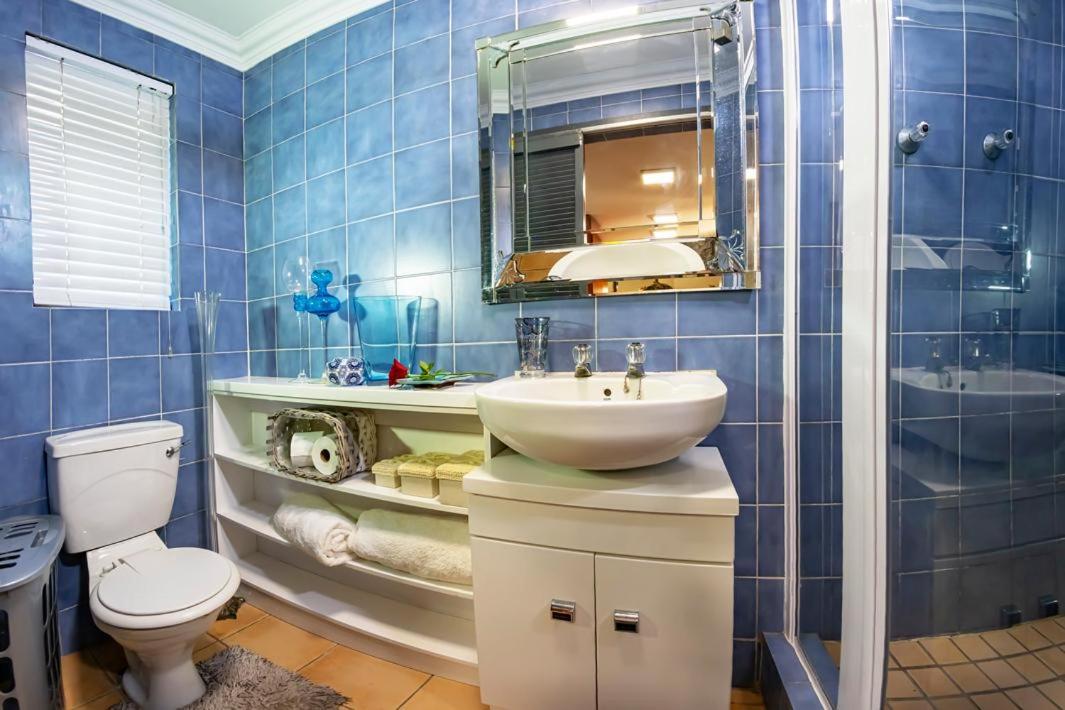 One-Bedroom Apartment - Photo 12