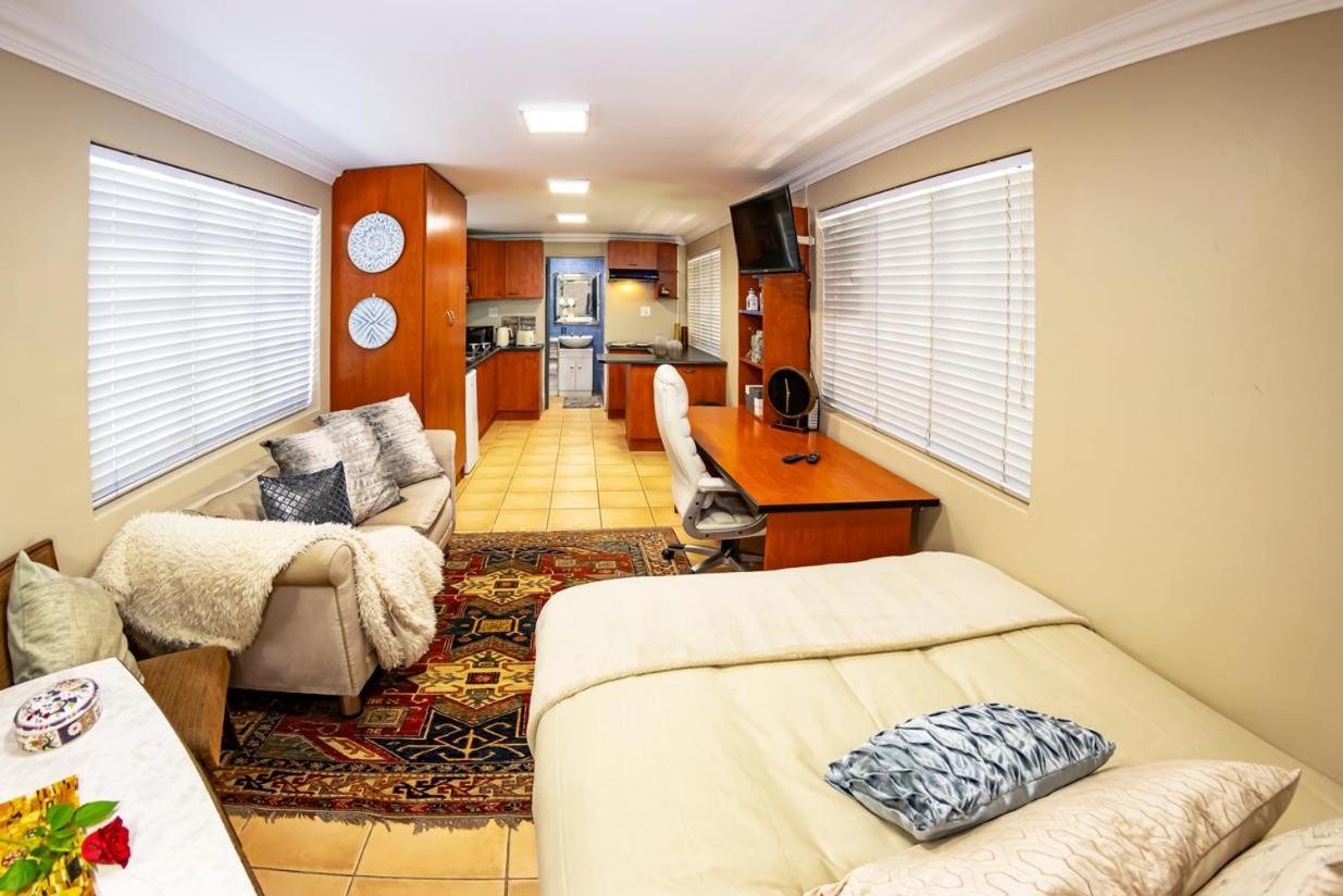 One-Bedroom Apartment - Photo 14