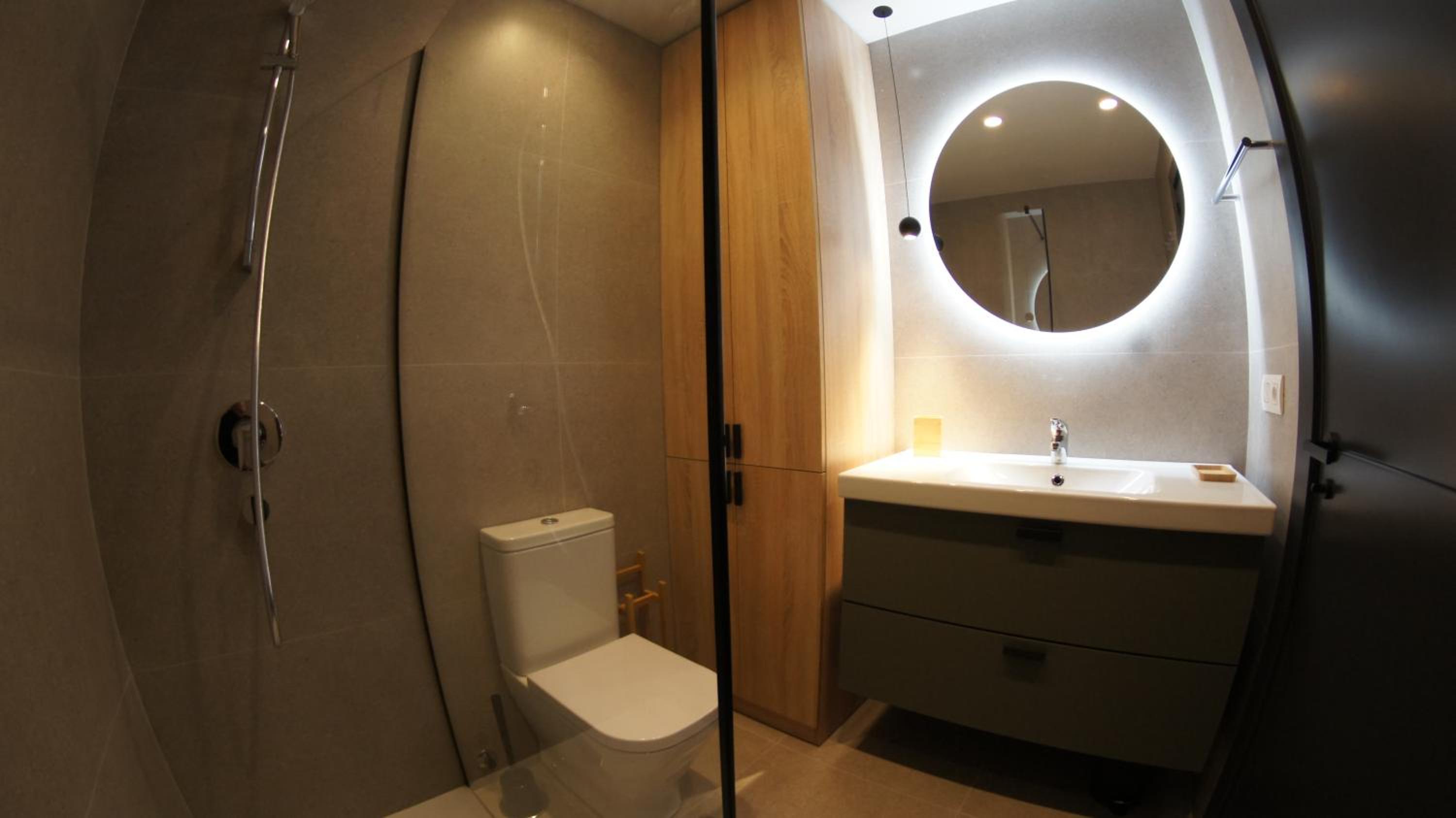 Superior One Bedroom Apartment With Sea View photo 3