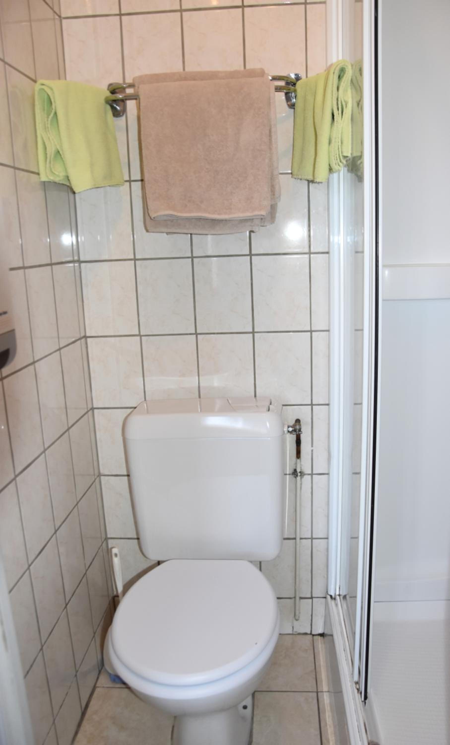 Standard Double Room - Photo 4