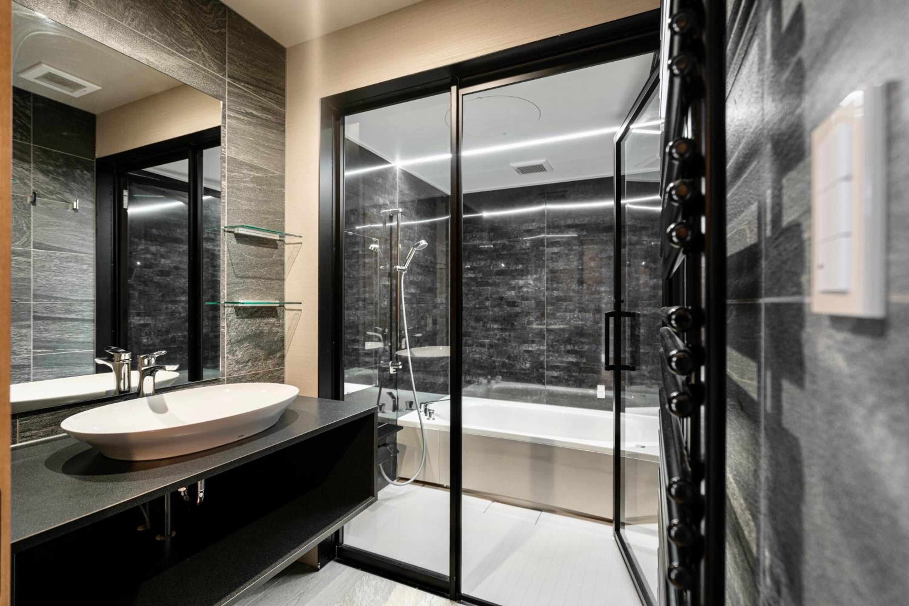 Three-Bedroom Chalet - Photo 32