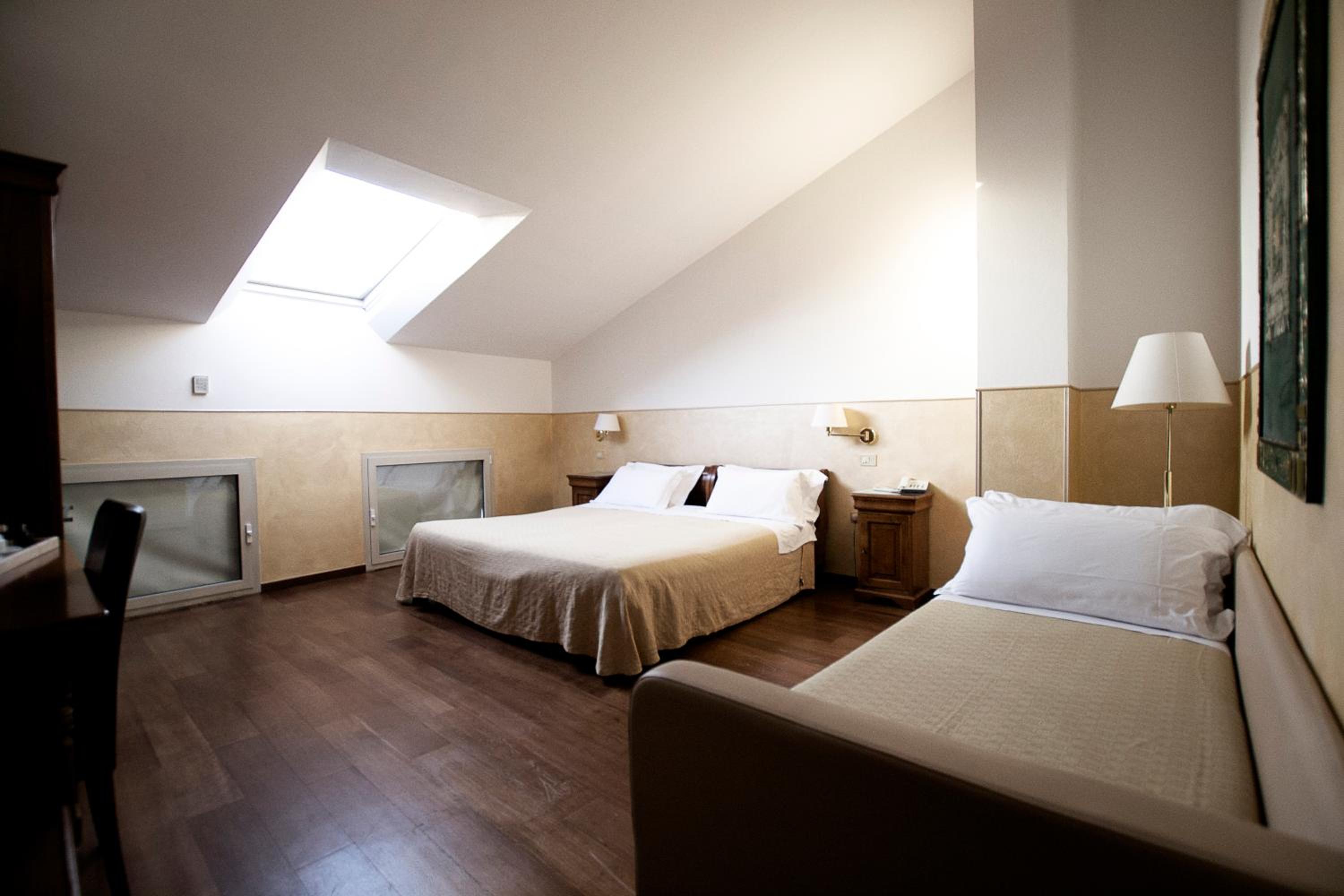 Classic Quadruple Room
