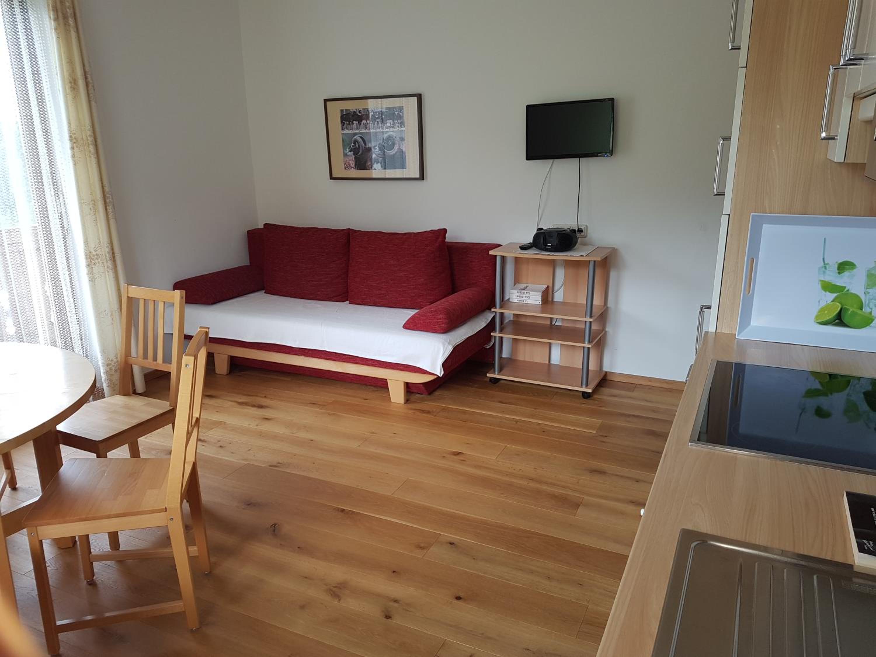 Comfort Two-Bedroom Apartment with Balcony photo 1