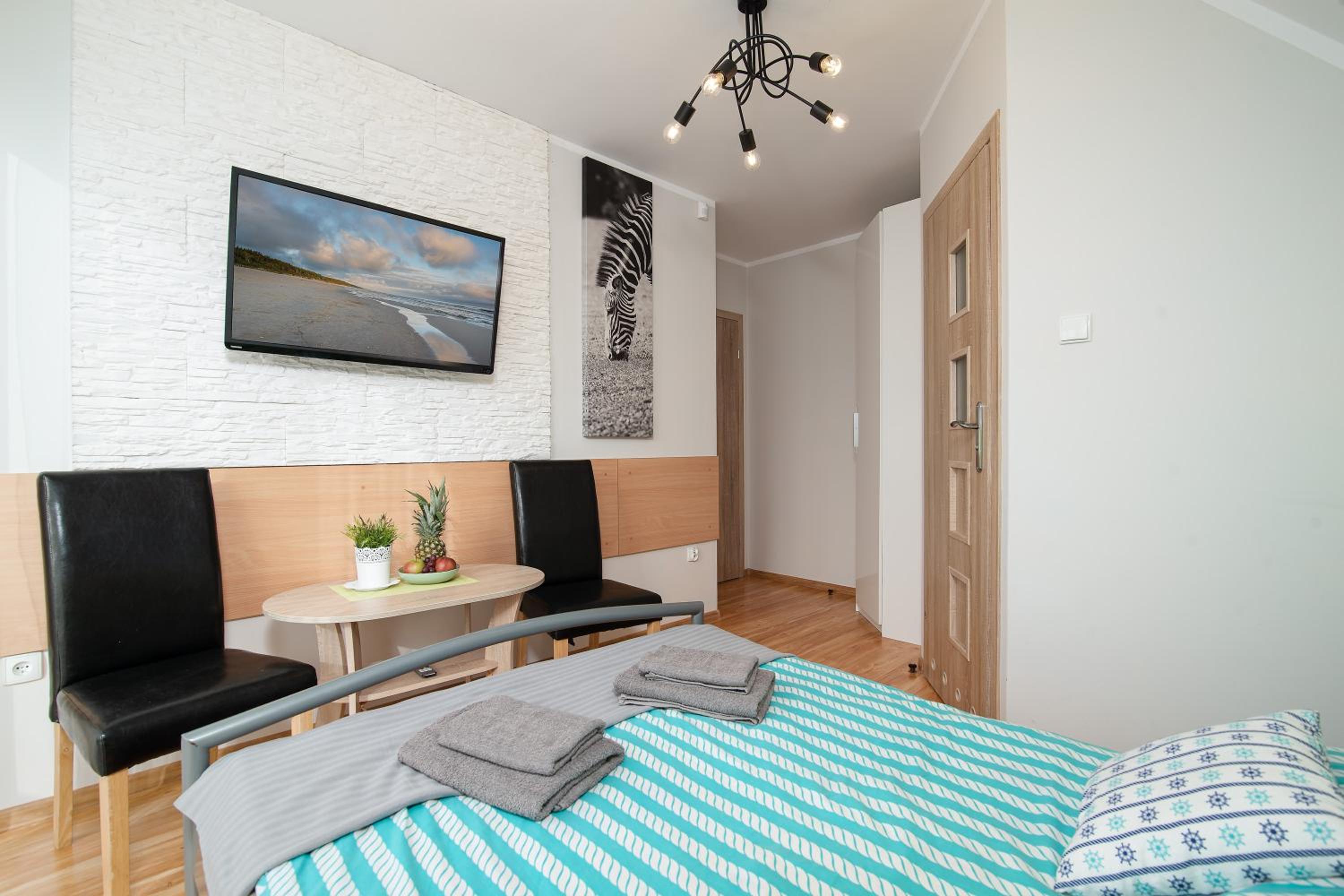 Deluxe Double Room - Photo 9