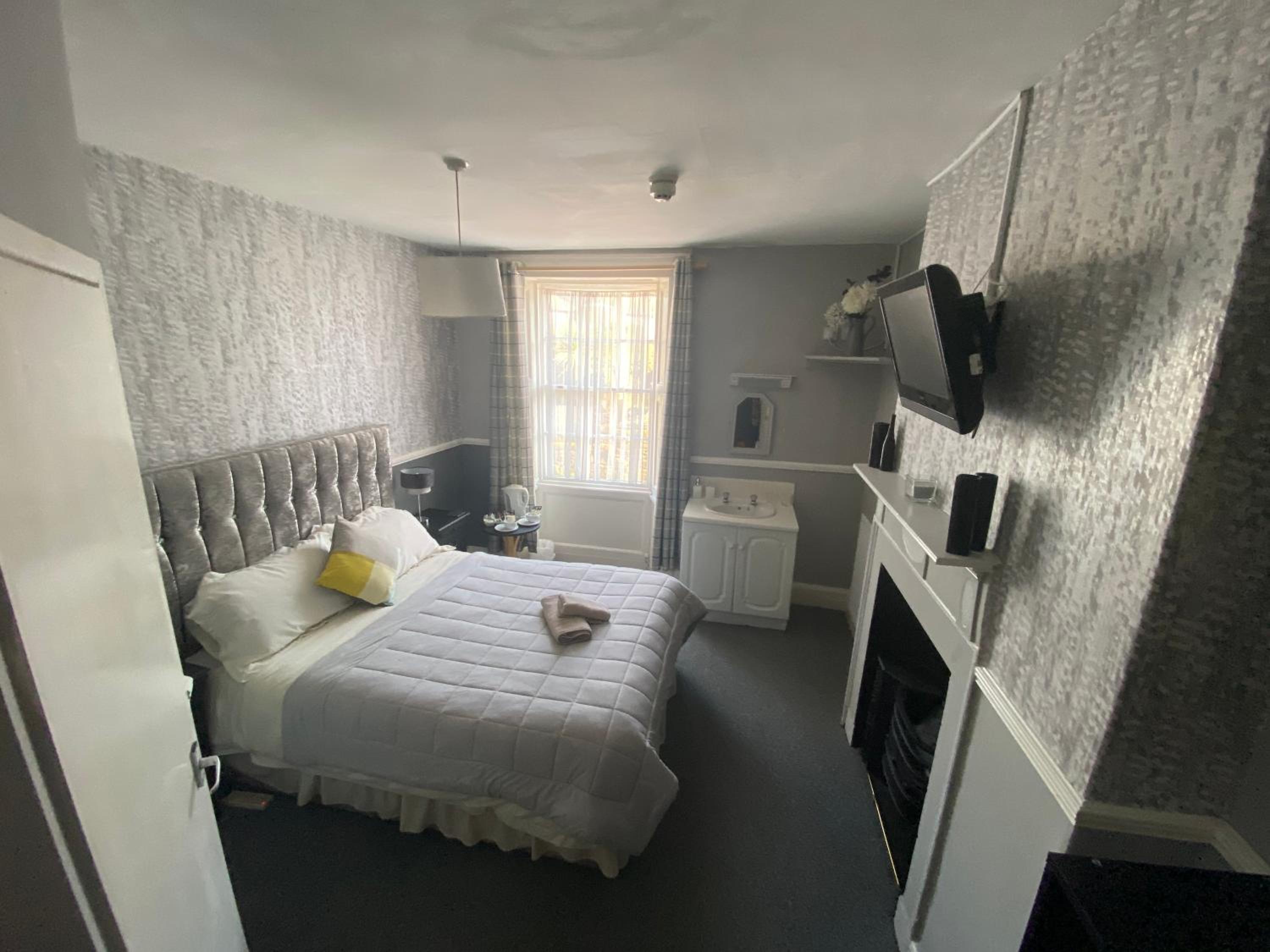 Small Double Room photo 2