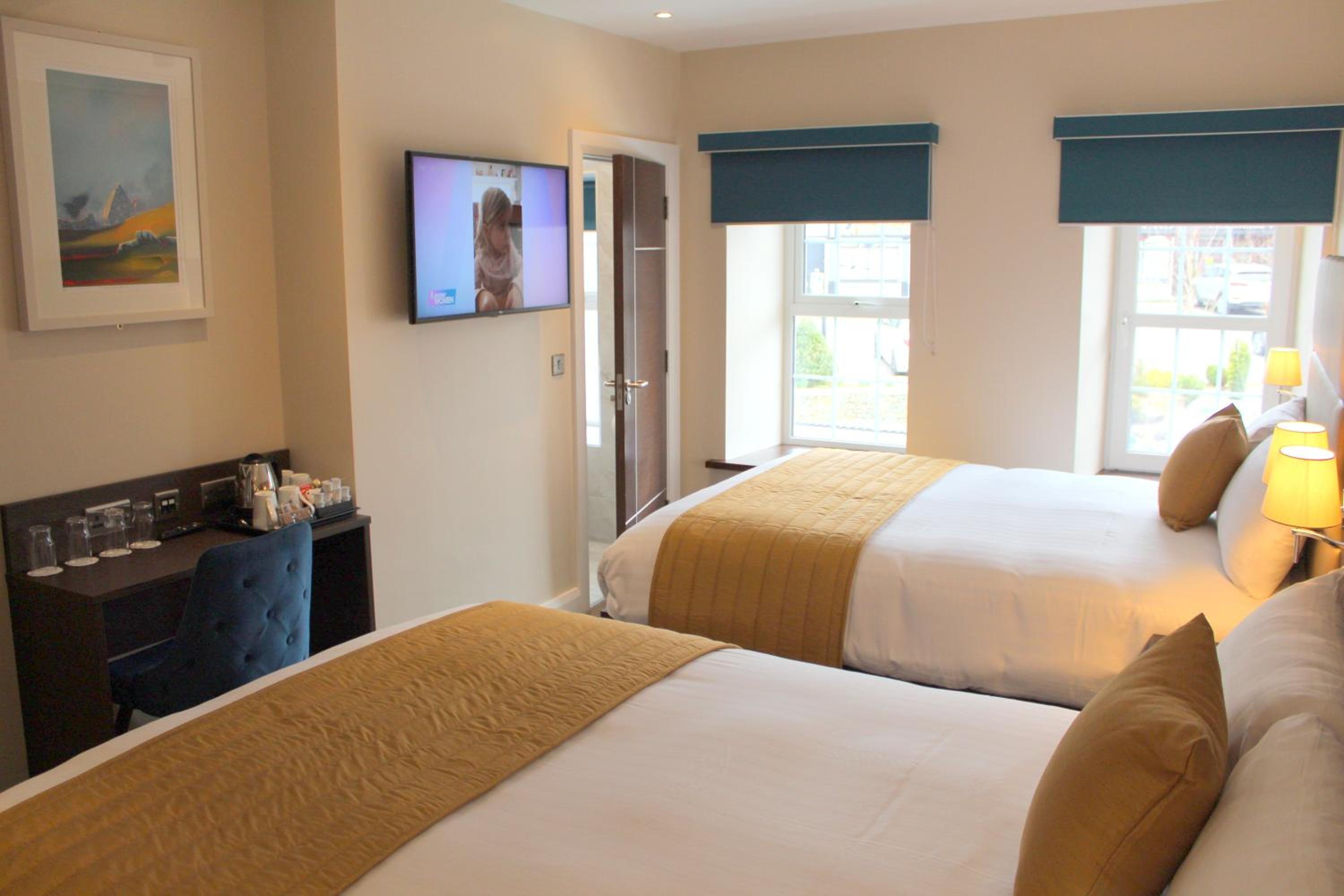 Double or Twin Room photo 3