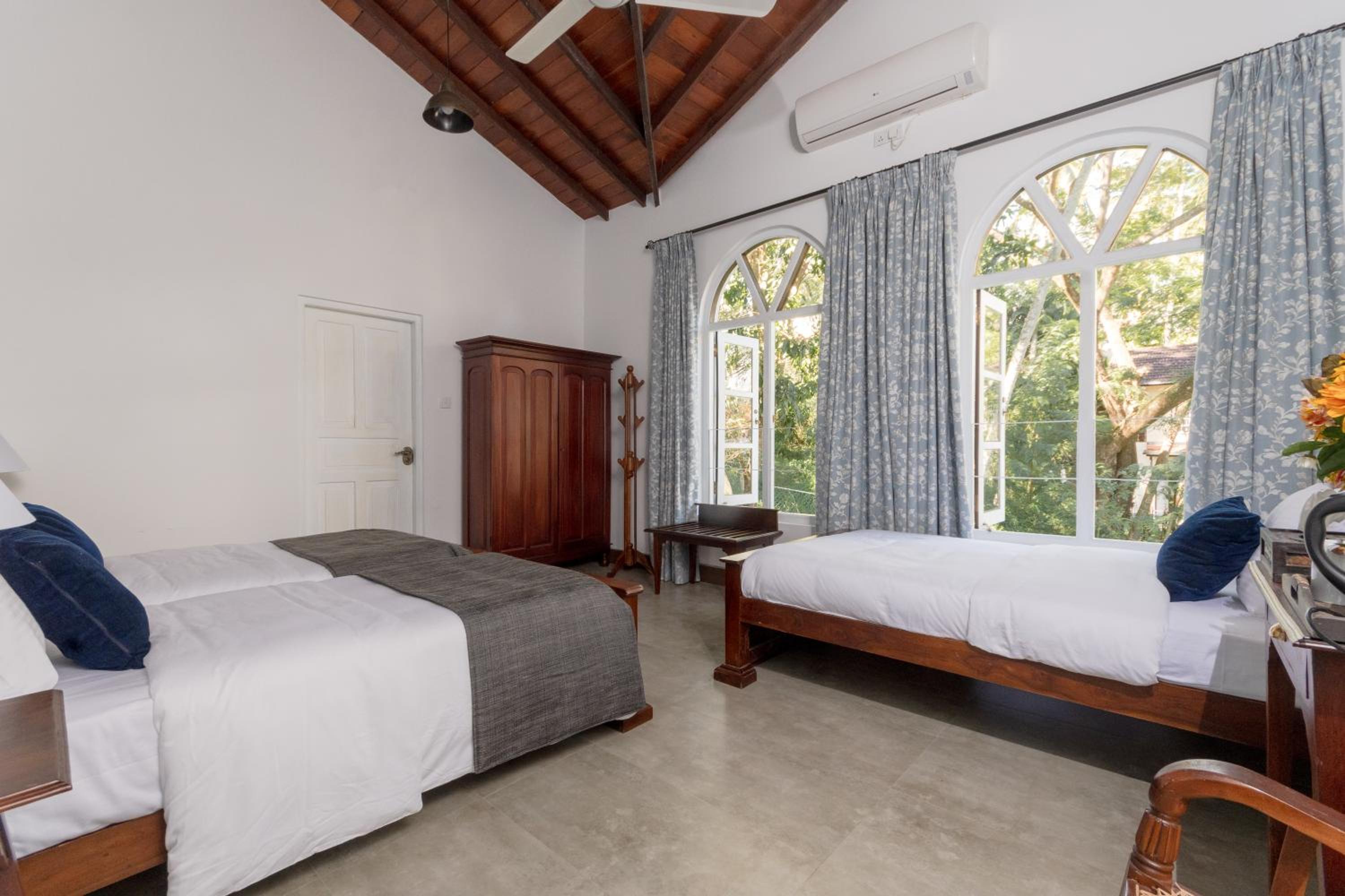 Triple Room With Lake View photo 1