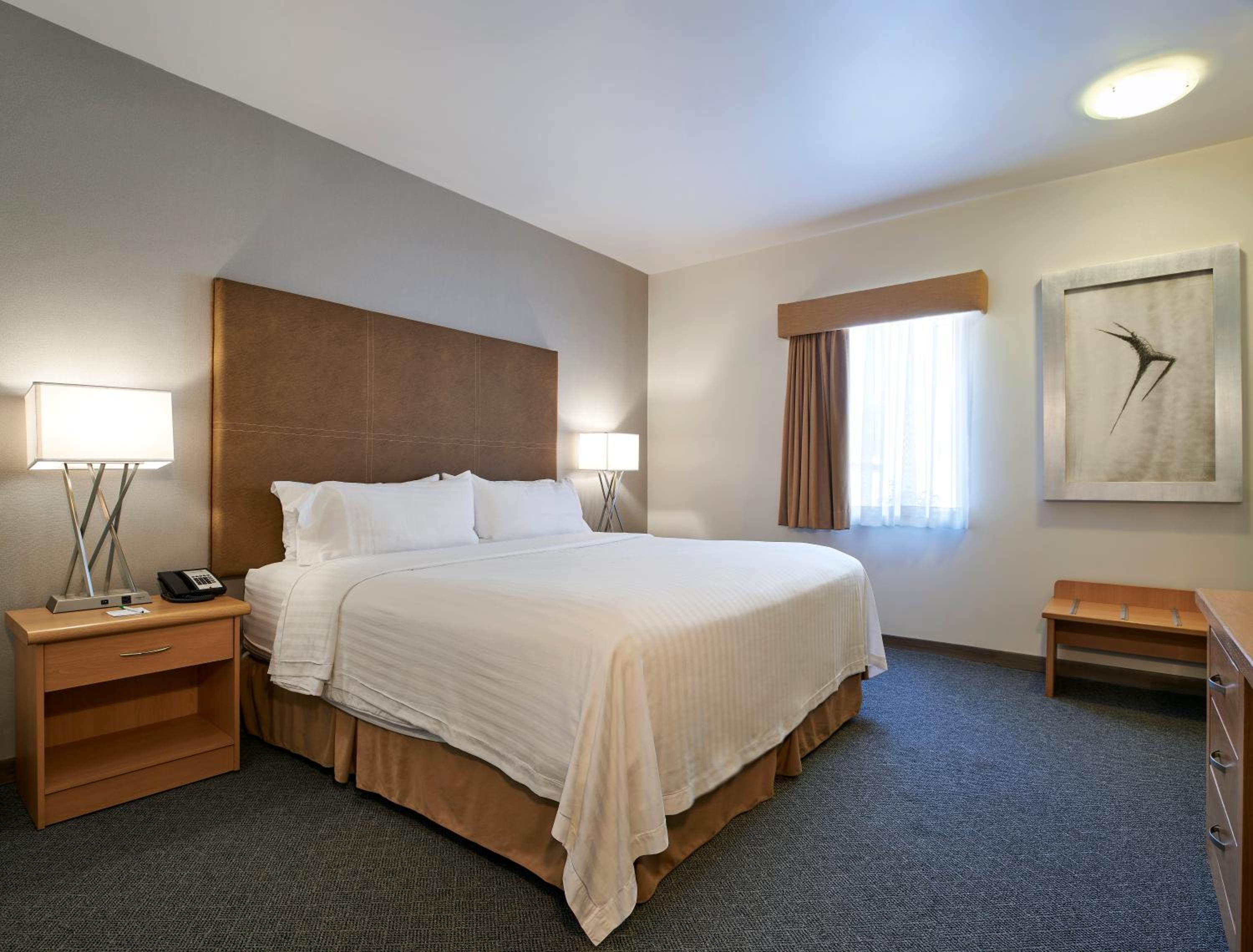 Two-Bedroom King Suite - Photo 2