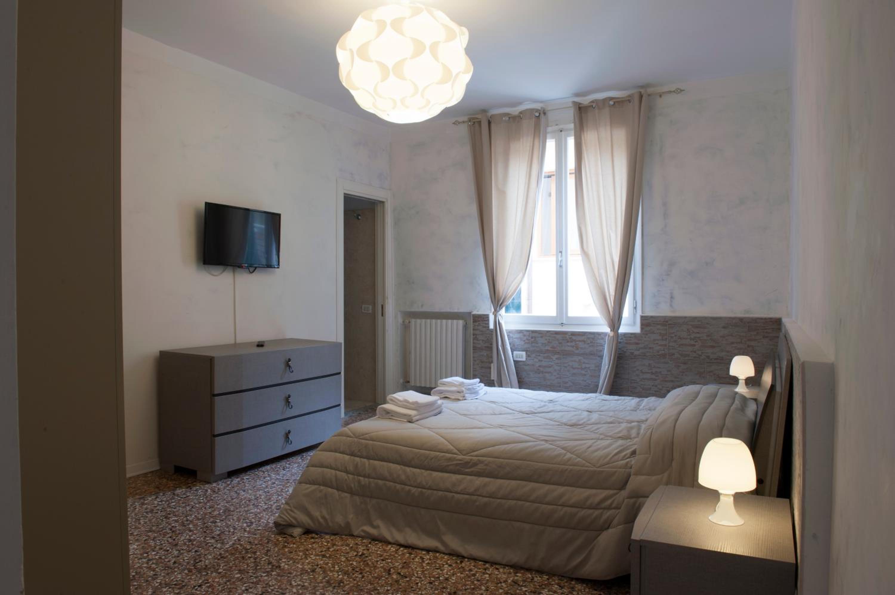 One-Bedroom Apartment (2 Adults) photo 1