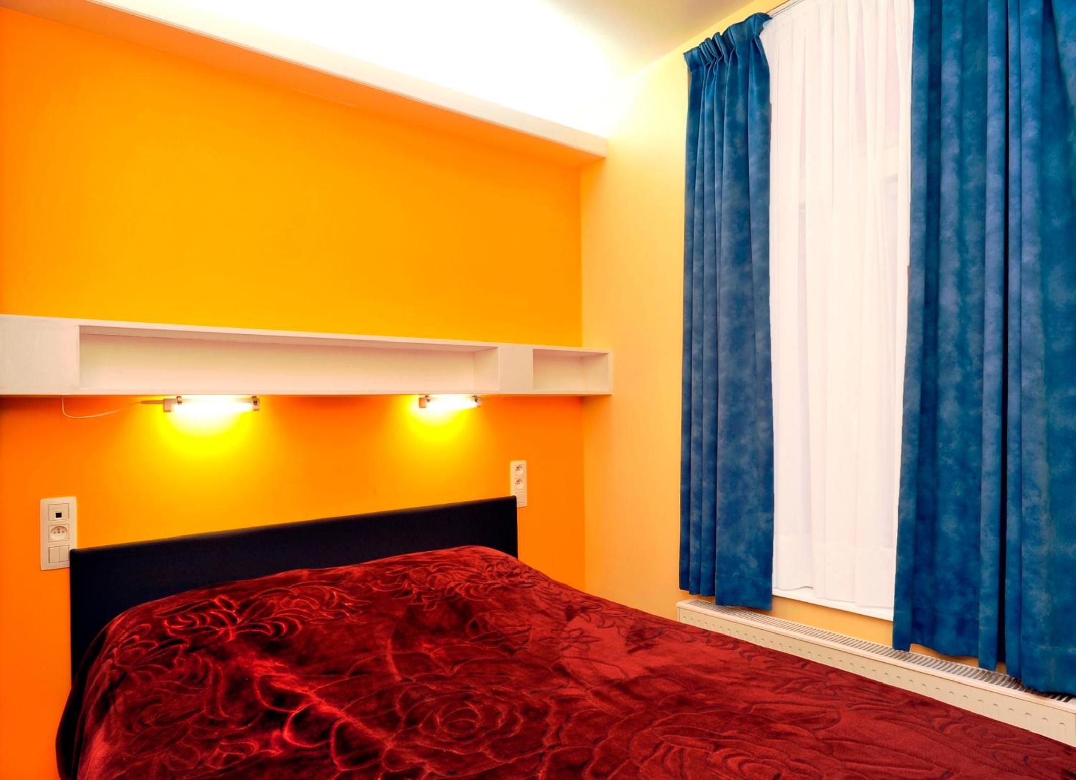 Double Room - Photo 2