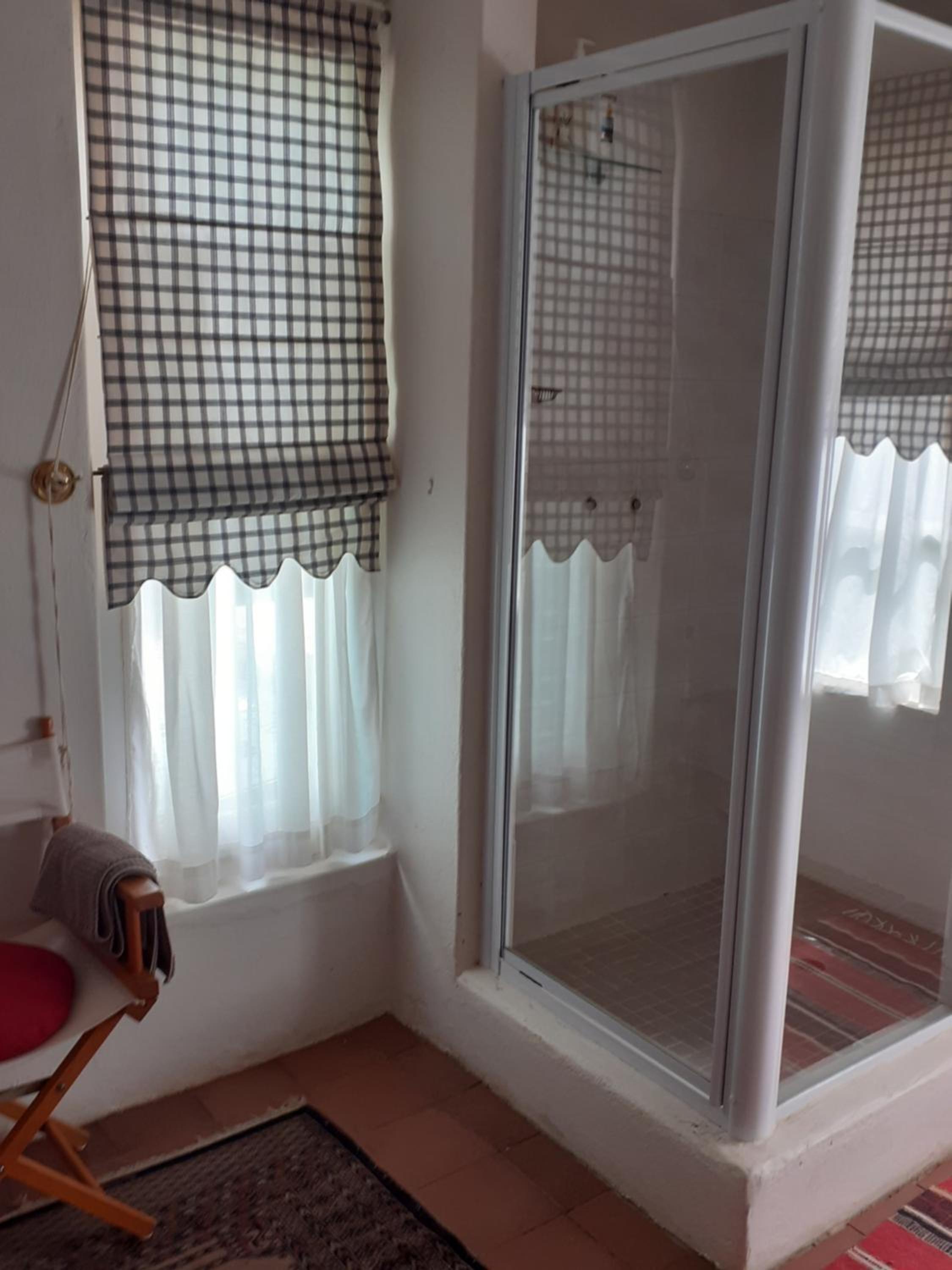 Double or Twin Room - Photo 3