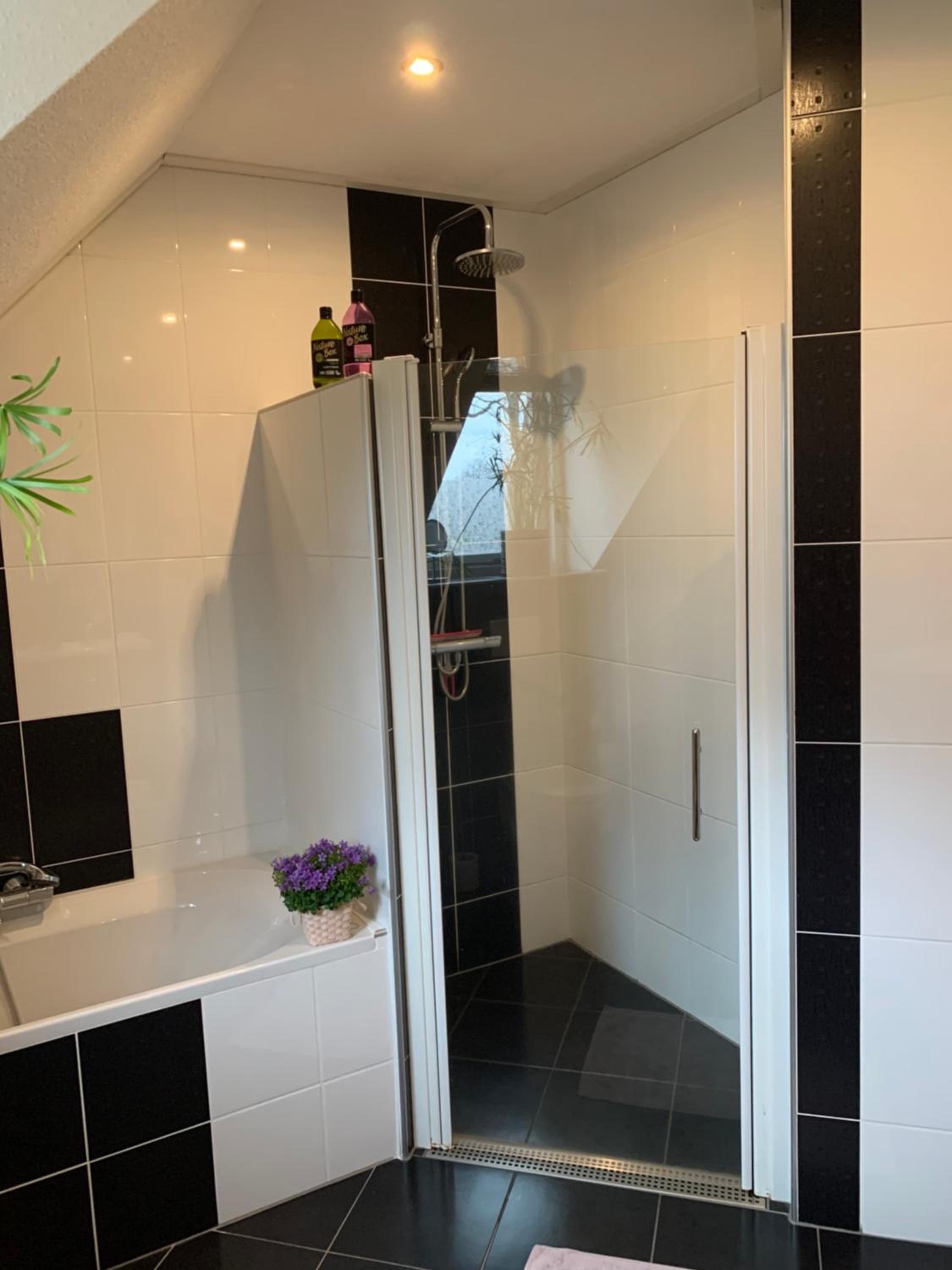 Double or Twin Room - Photo 4
