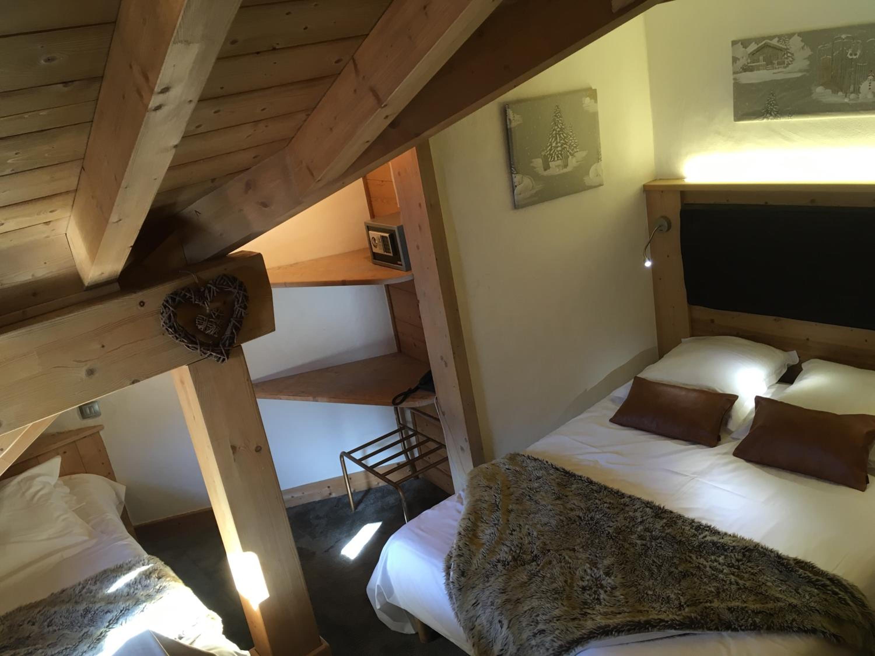 Superior Triple Room - Photo 3