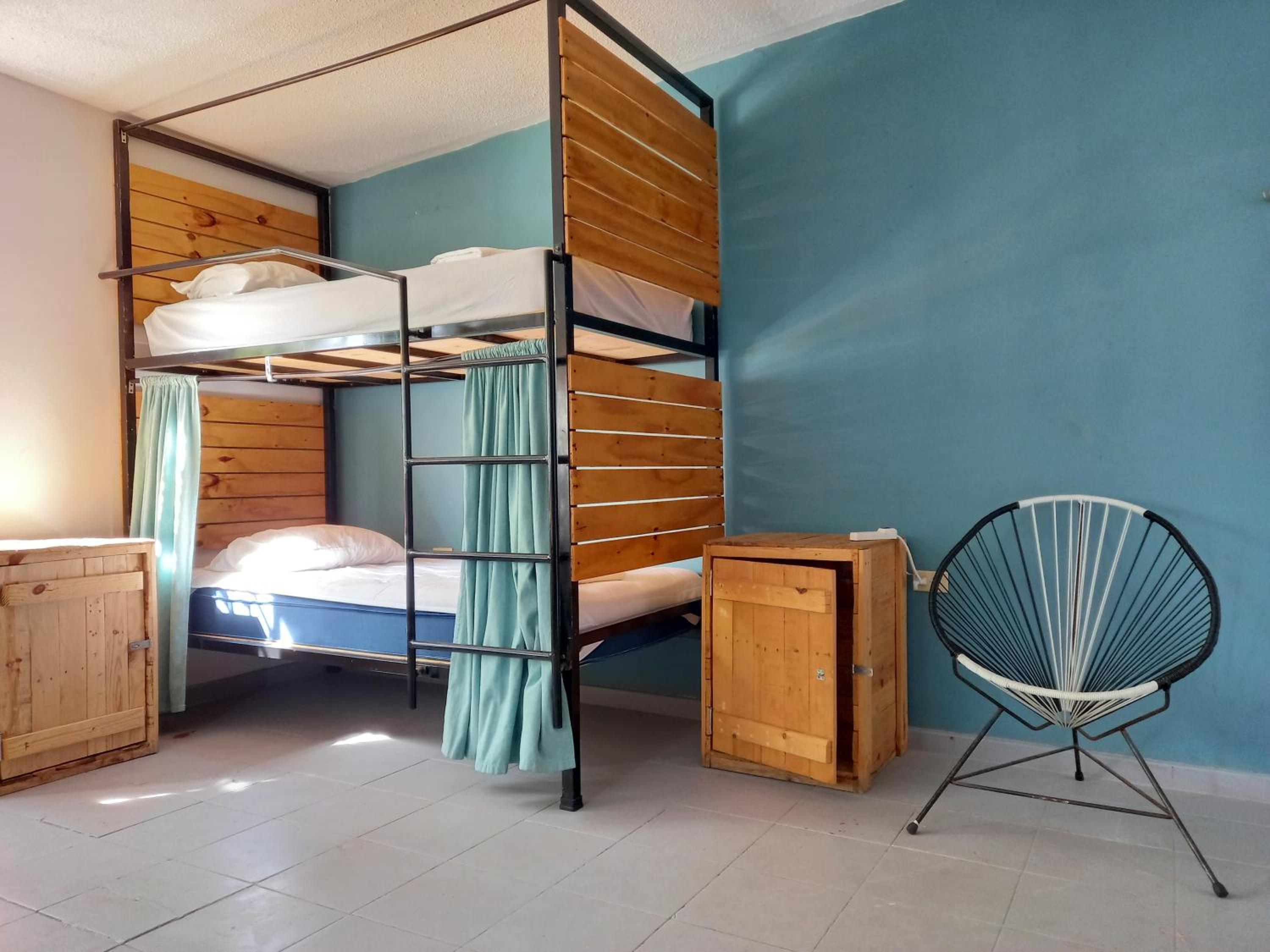 Bed in 6-Bed Mixed Dormitory Room photo 1