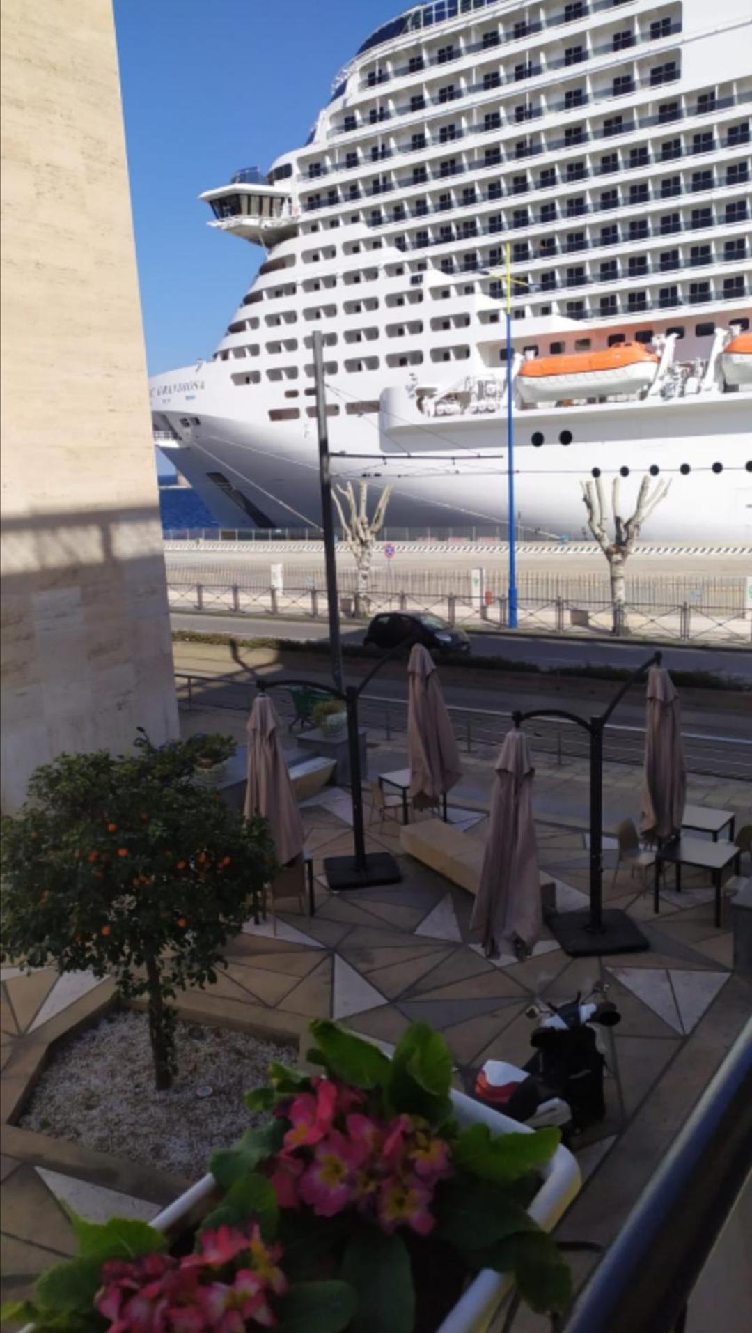 Deluxe Double or Twin Room with Sea View - Photo 28