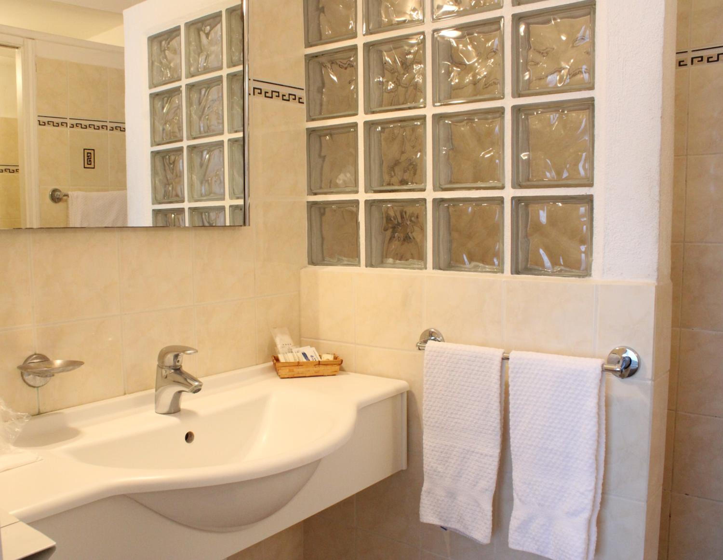 Superior Double or Twin Room - Photo 21