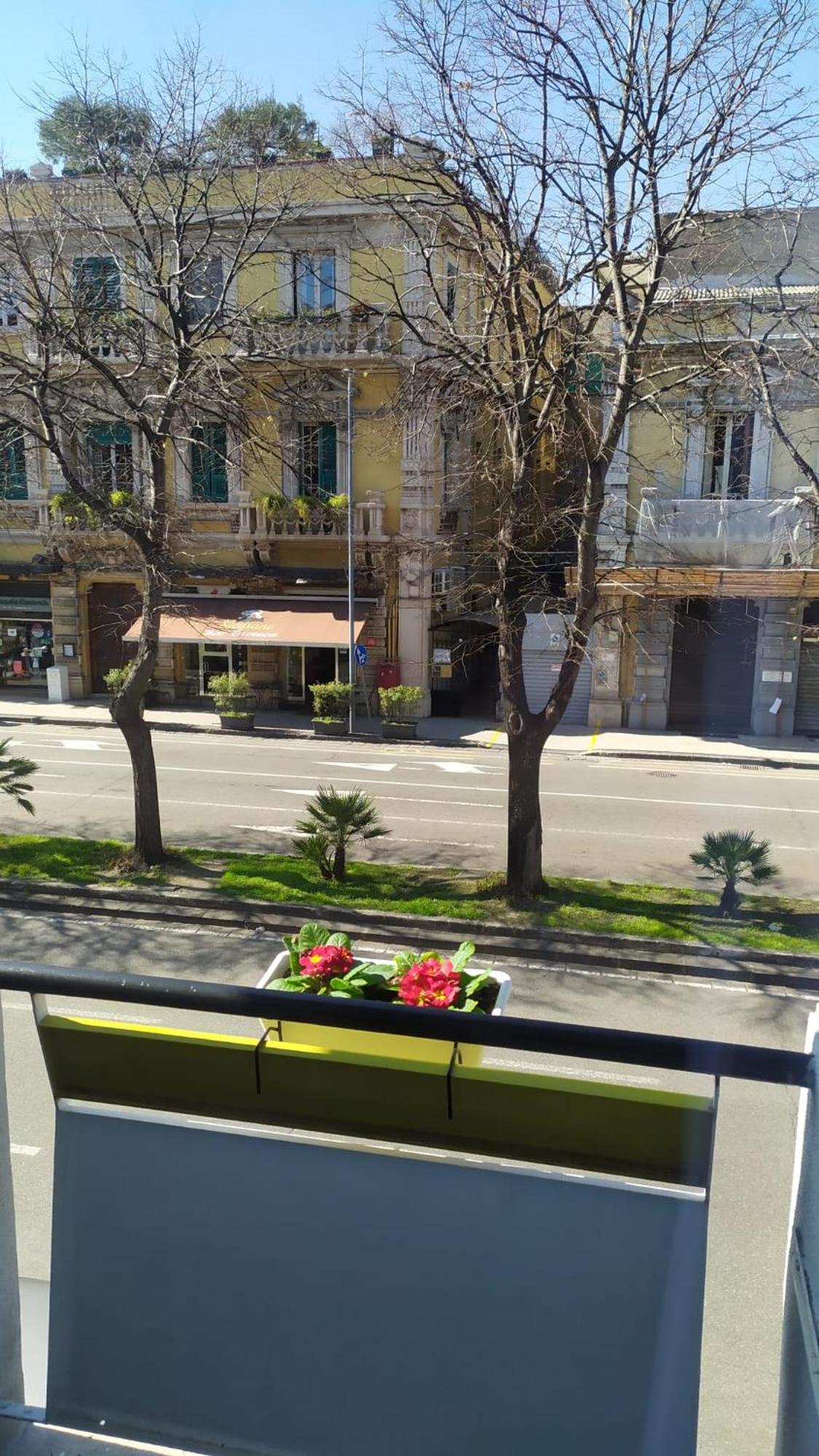 Standard Double or Twin Room with Balcony - Photo 33