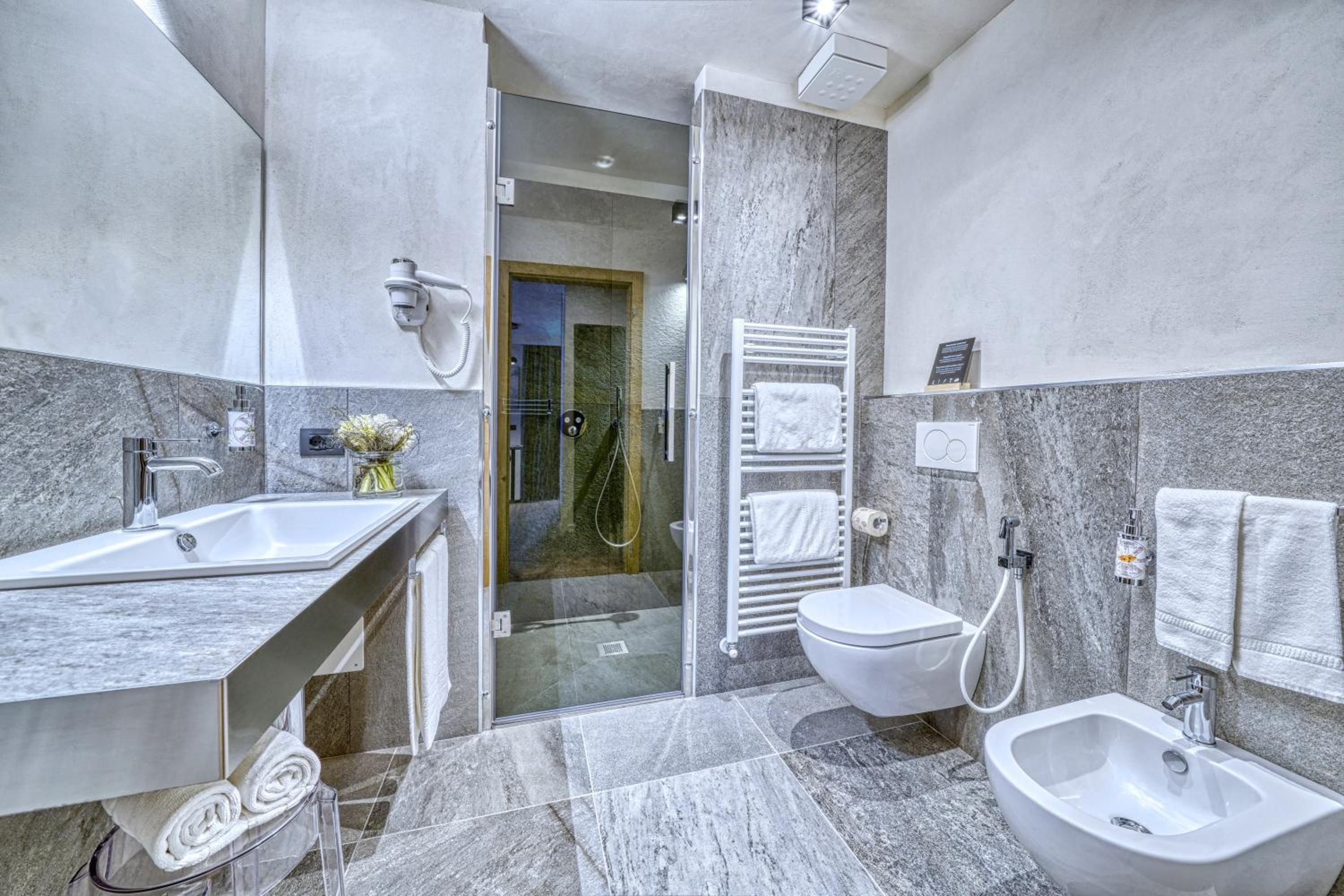 Deluxe Triple Room - Photo 3