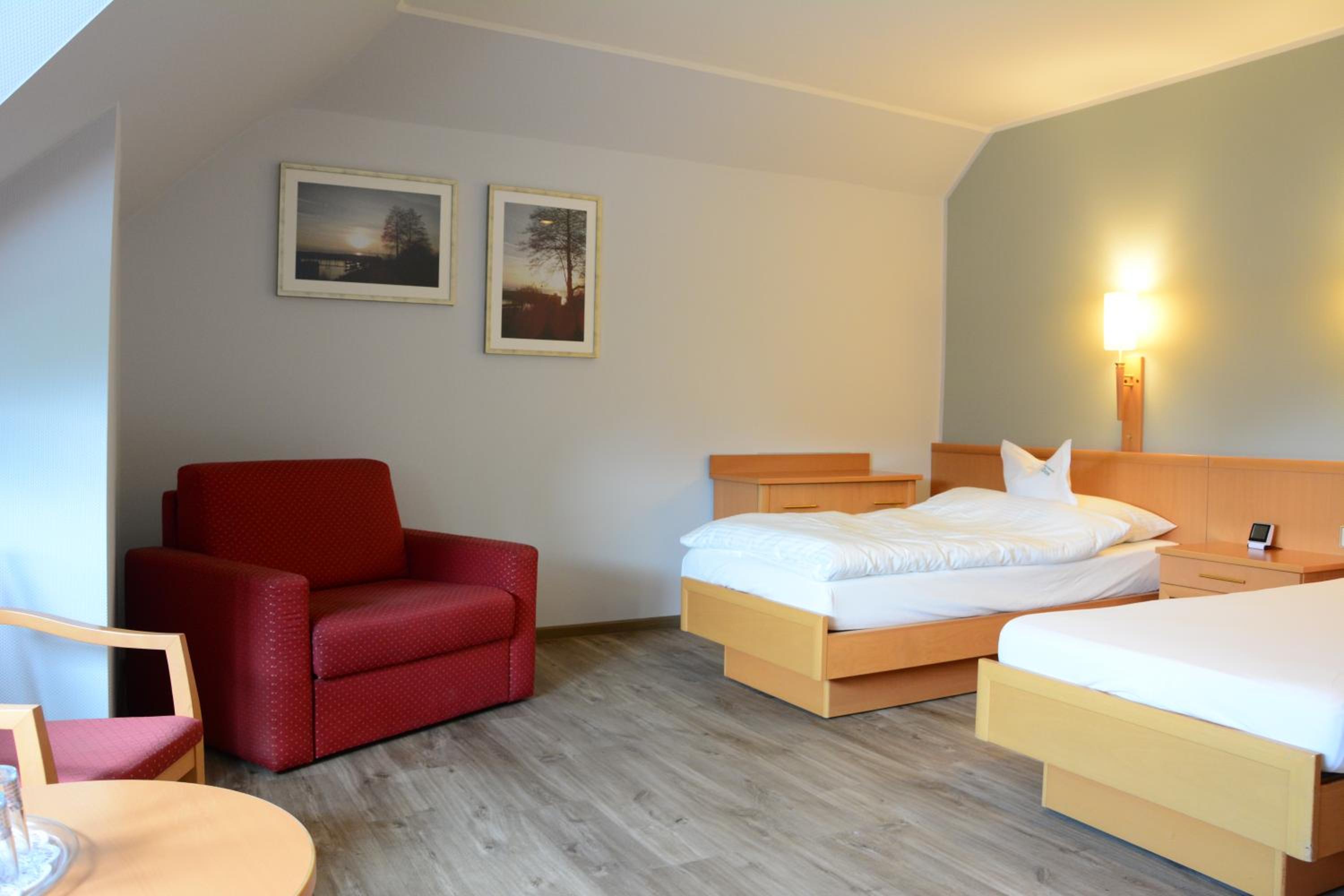 Standard Double or Twin Room - Photo 3