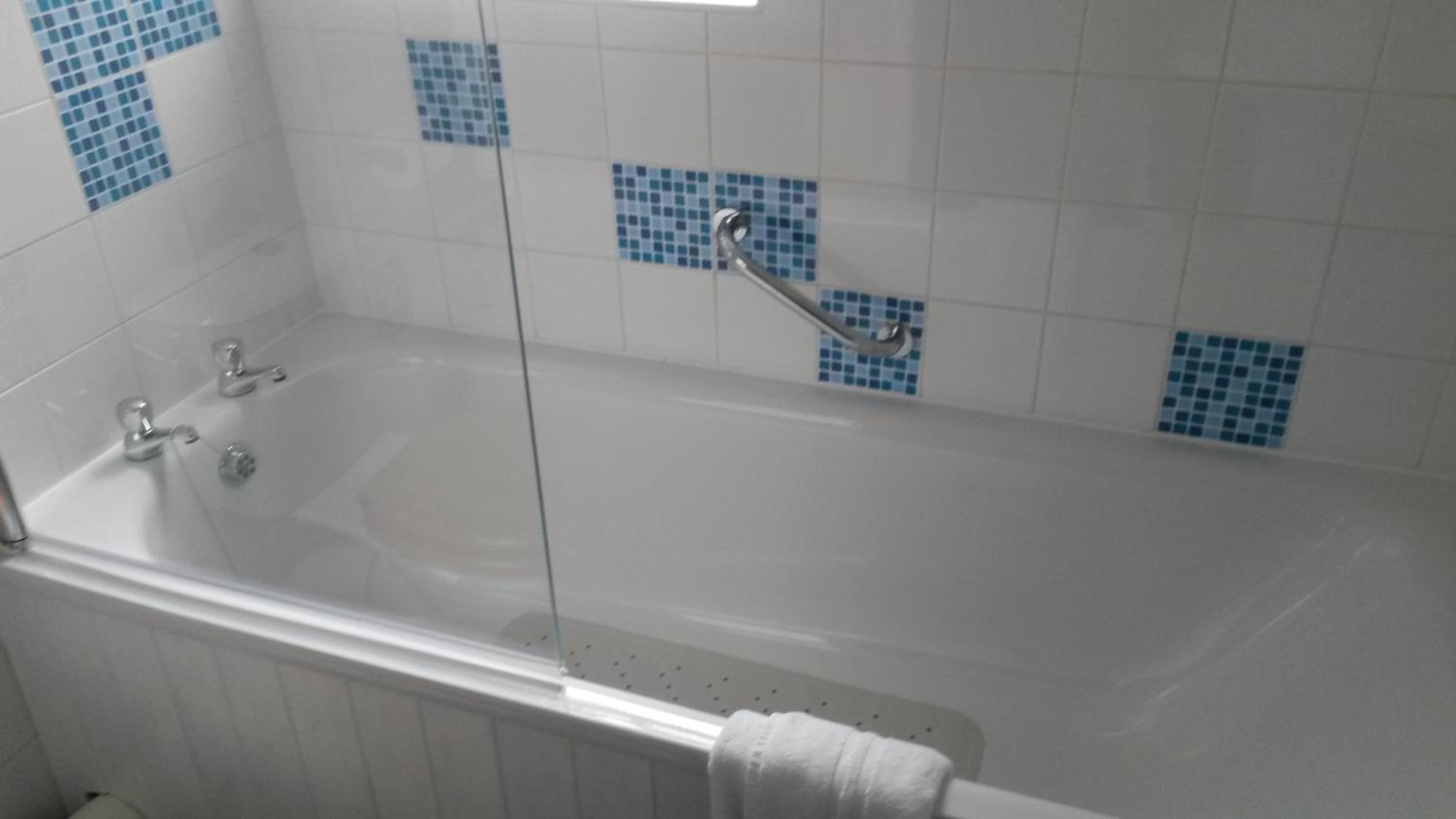 Single Room with Private External Bathroom photo 3