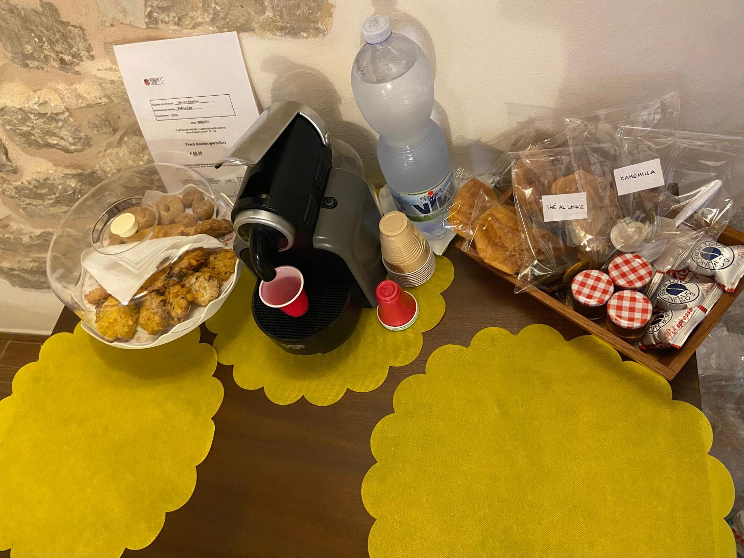 Double Room with Mountain View - Photo 9