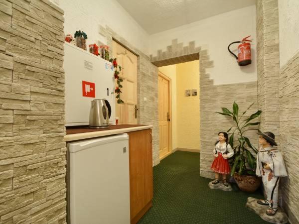 Double Room - Photo 2