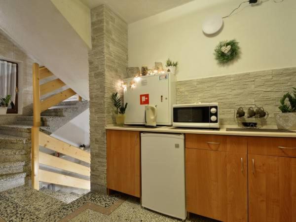 Triple Room - Photo 17