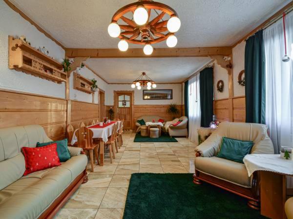 Small Double Room - Photo 6