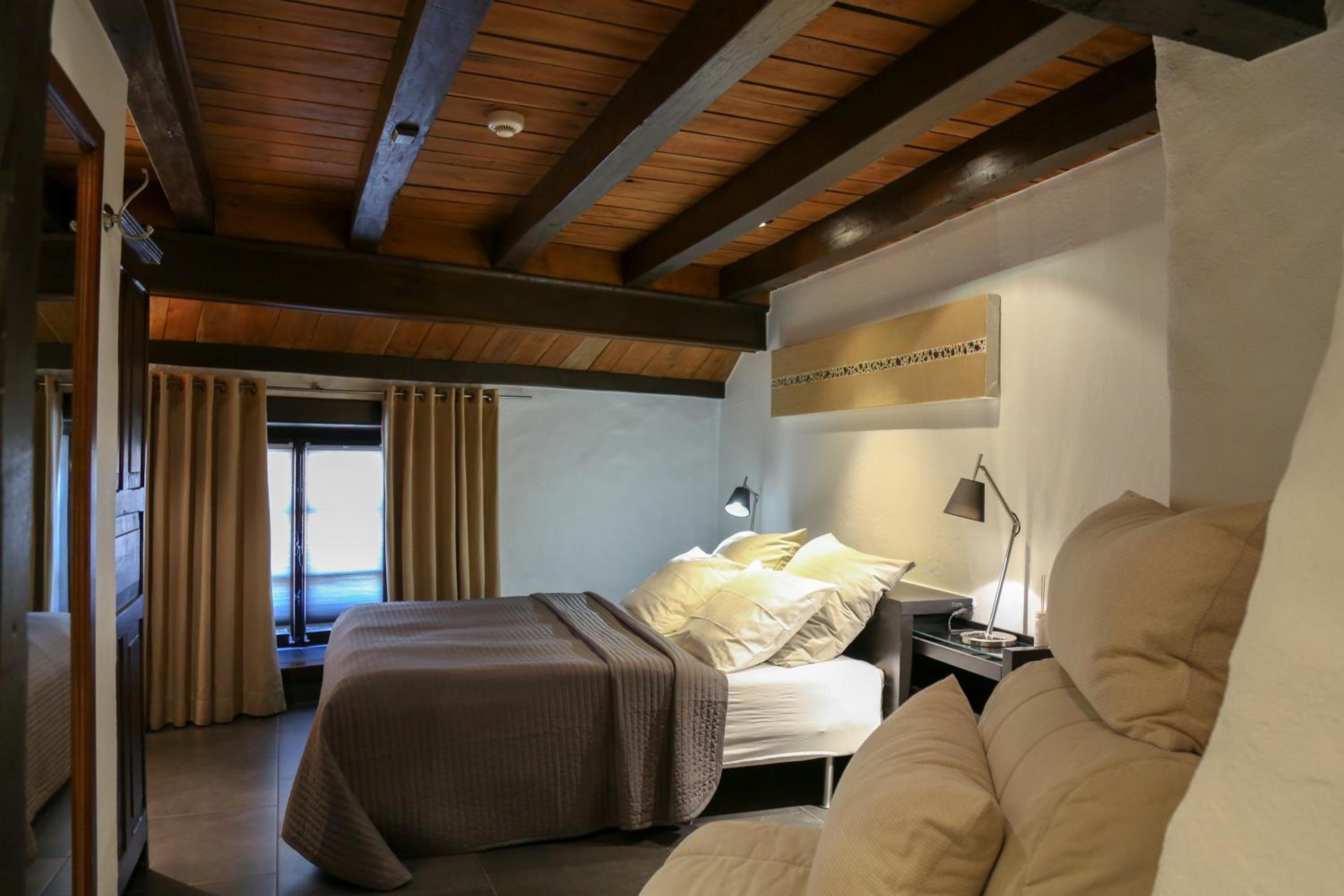 Double or Twin Room - Photo 2