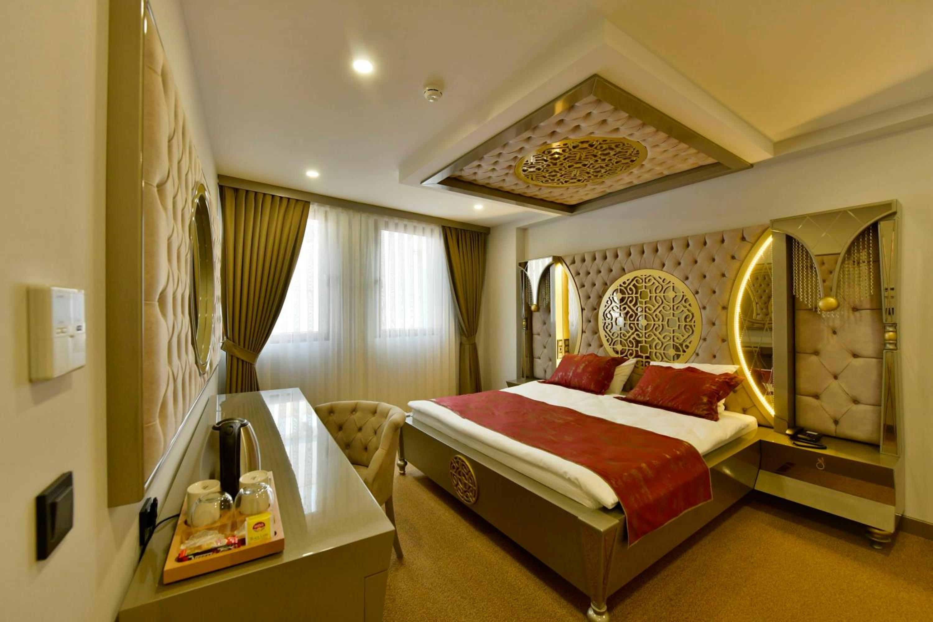 Deluxe Suite photo 1