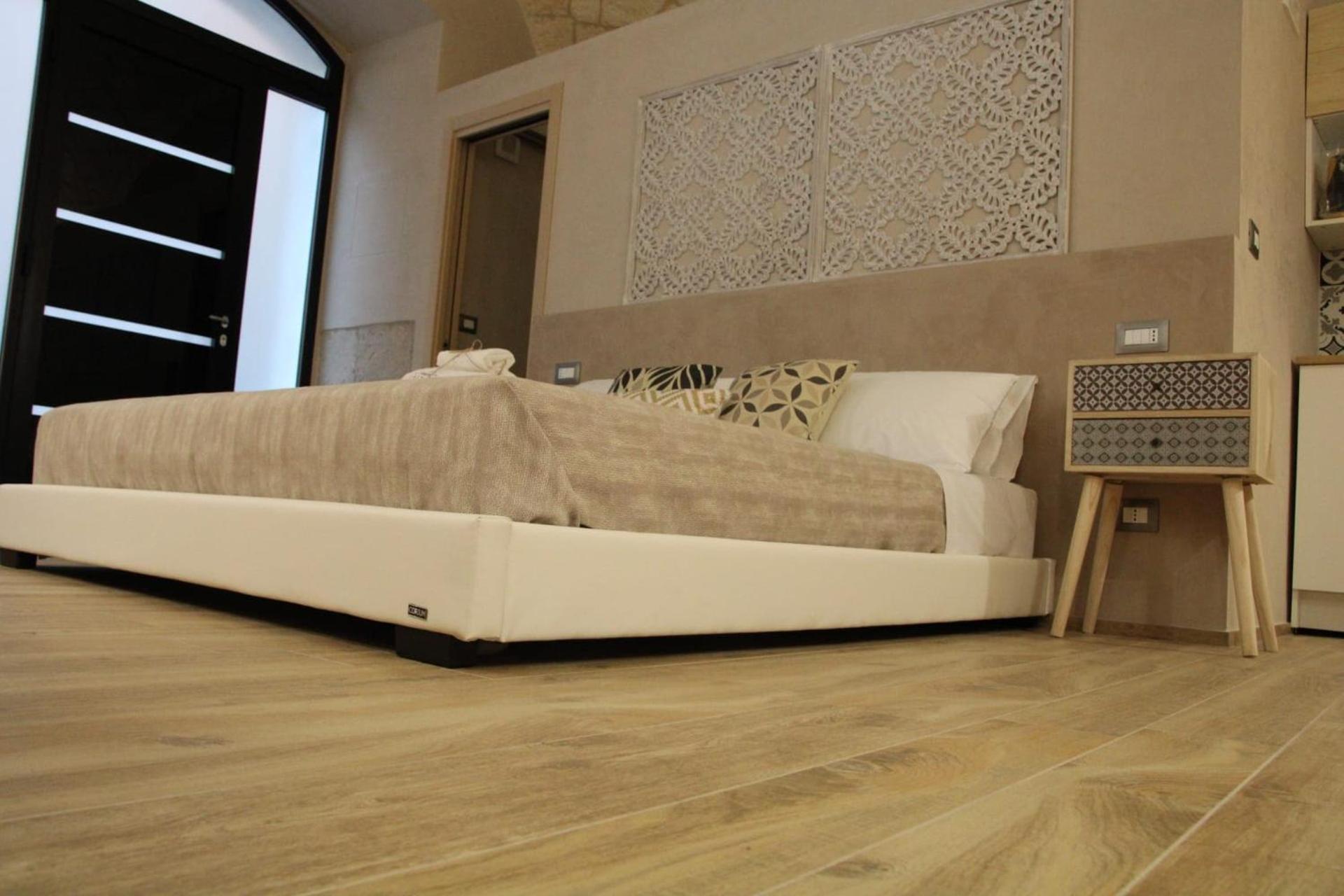 Deluxe Room - Photo 24