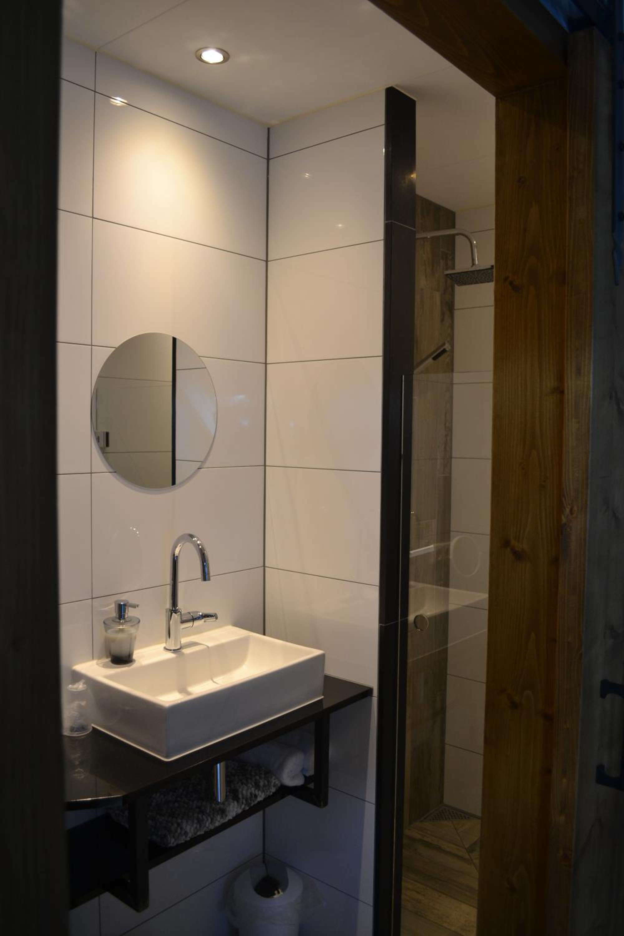 Triple Room with Private Bathroom photo 3