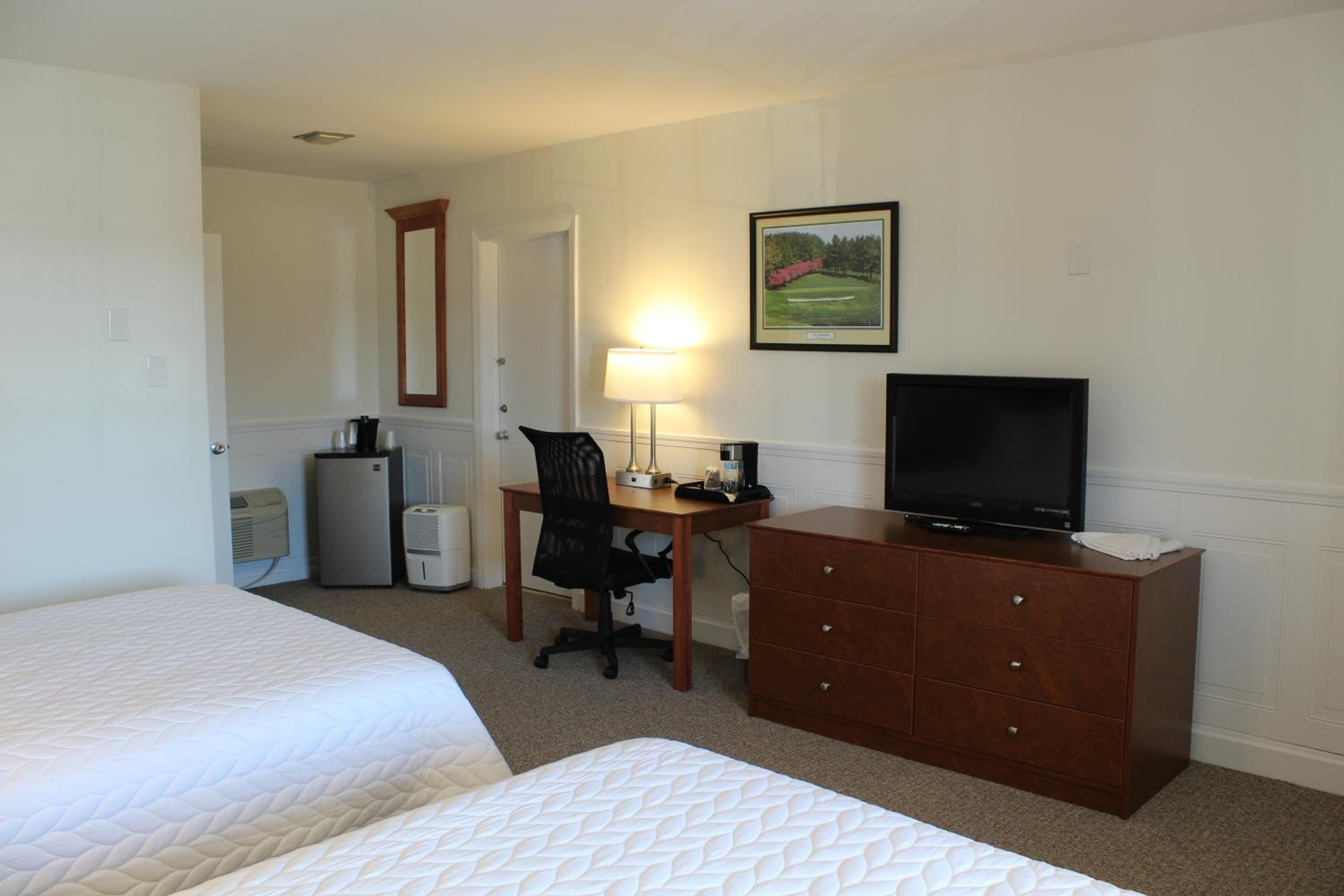 Standard Queen Room photo 3
