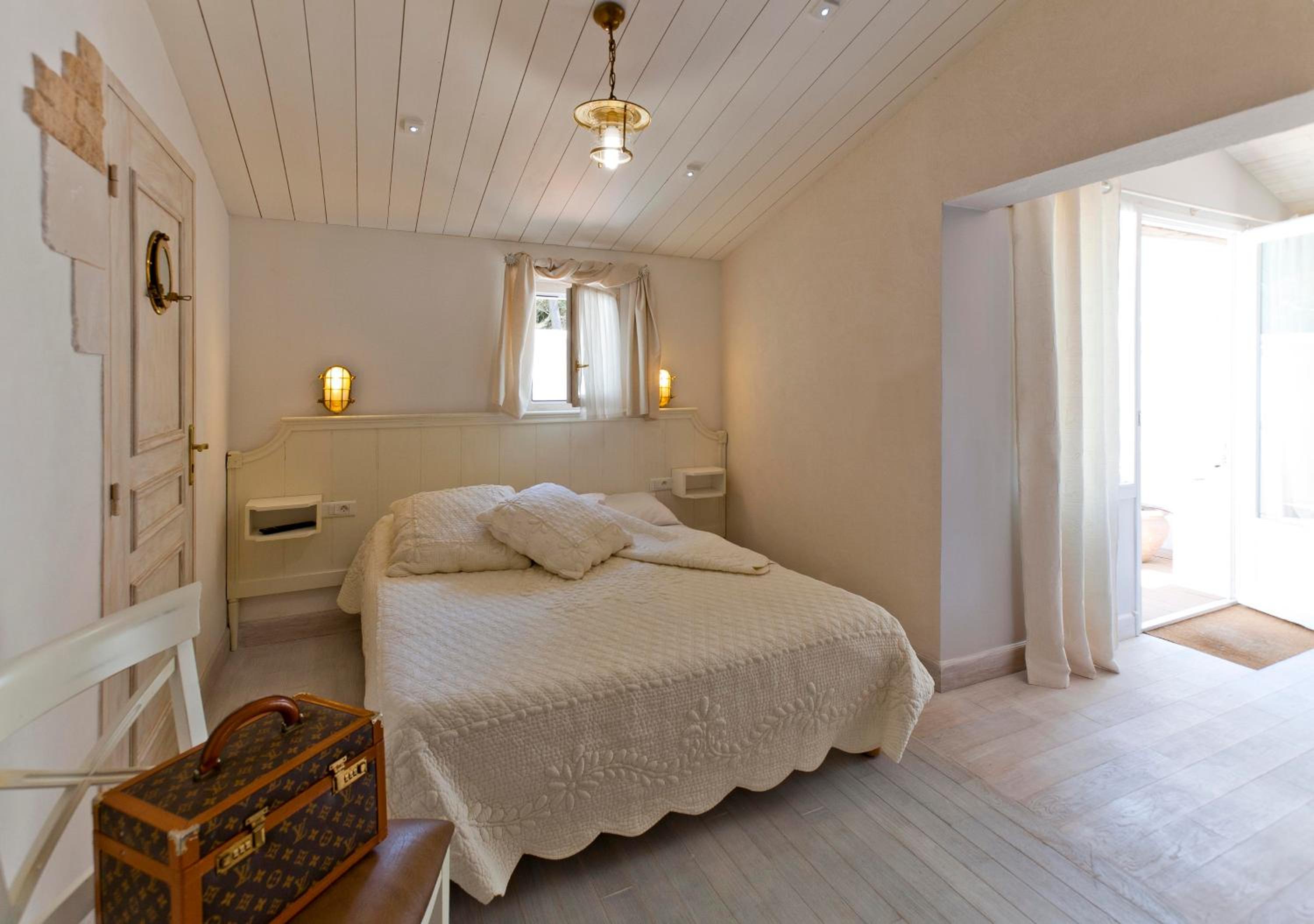 Balneo Junior Suite - 1h Free Spa Access