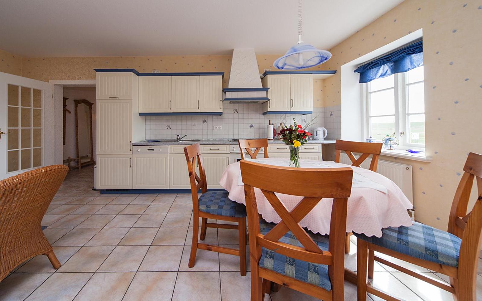 Apartment with Terrace photo 2
