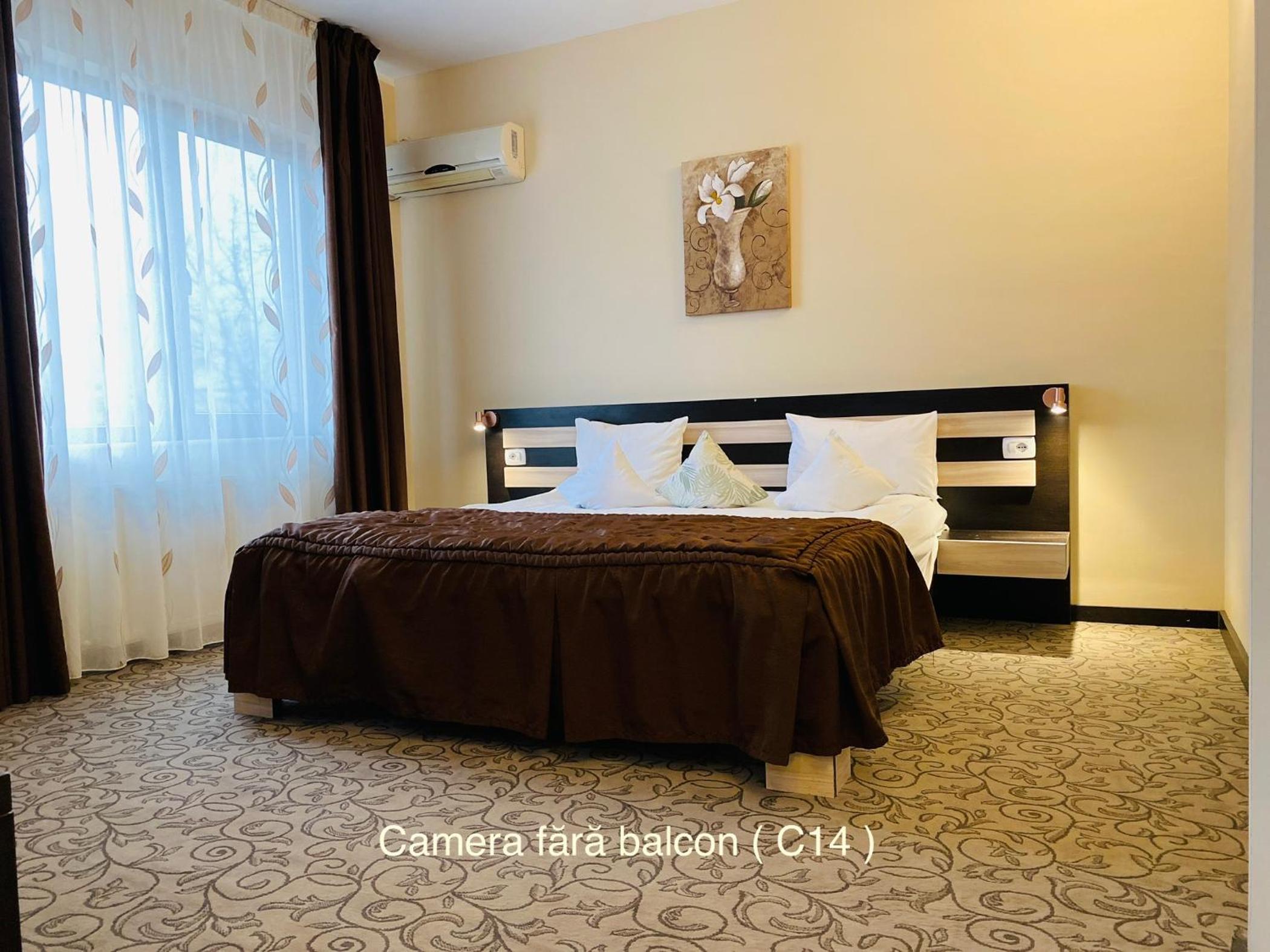 Standard Double Room - Photo 2