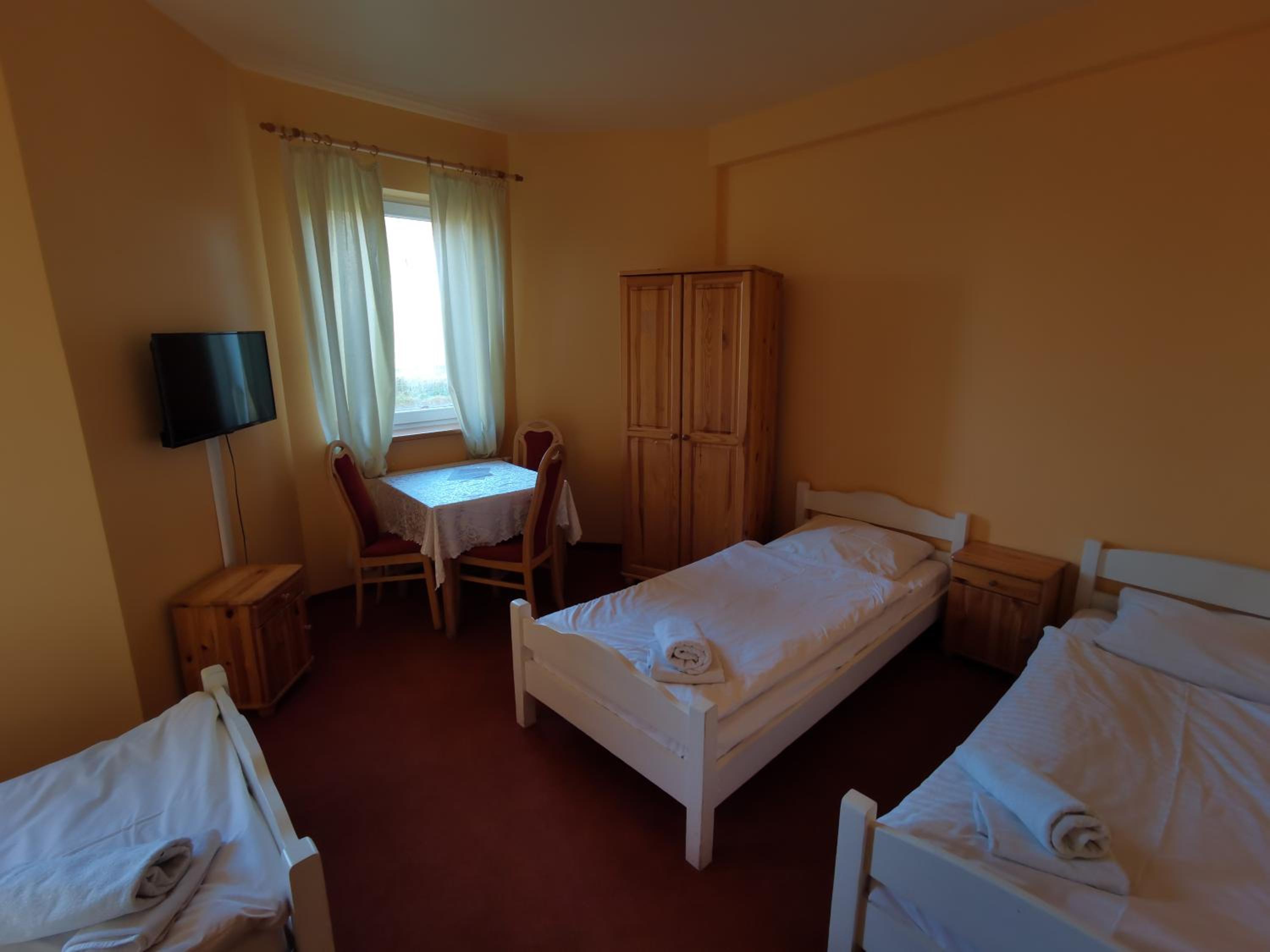 Triple Room with Private Bathroom photo 2