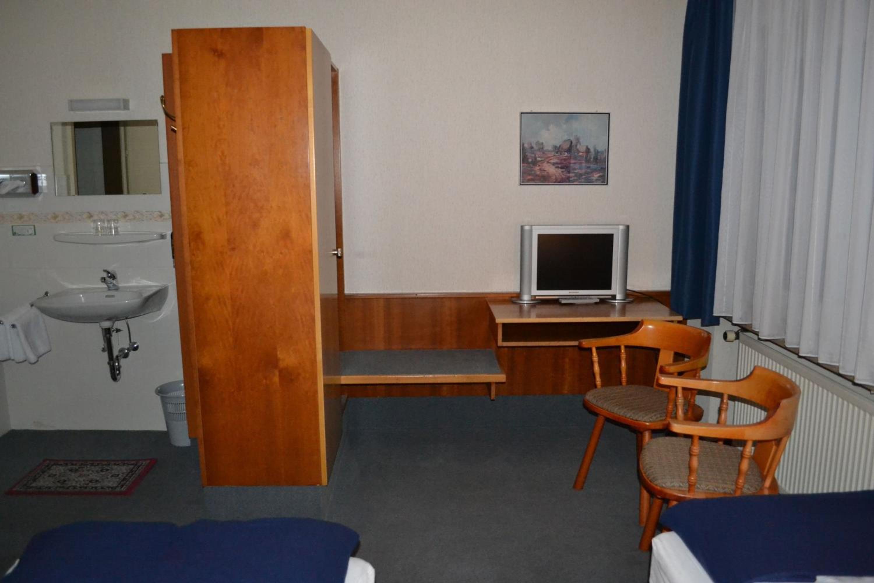 Large Twin Room